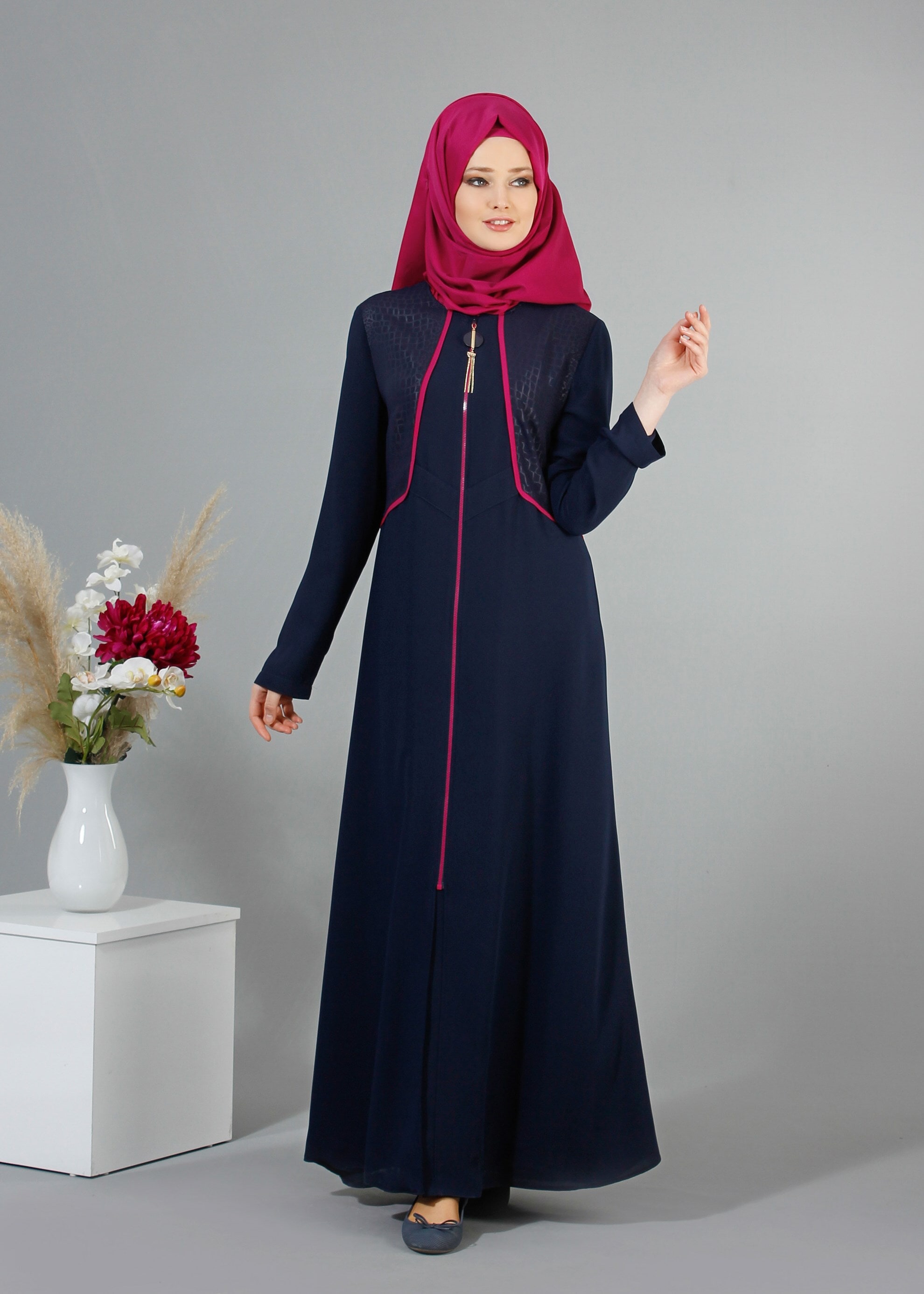 Tesettür giyim LACİVERT 8206 Nil Crep Tesettür Ferace 40/48