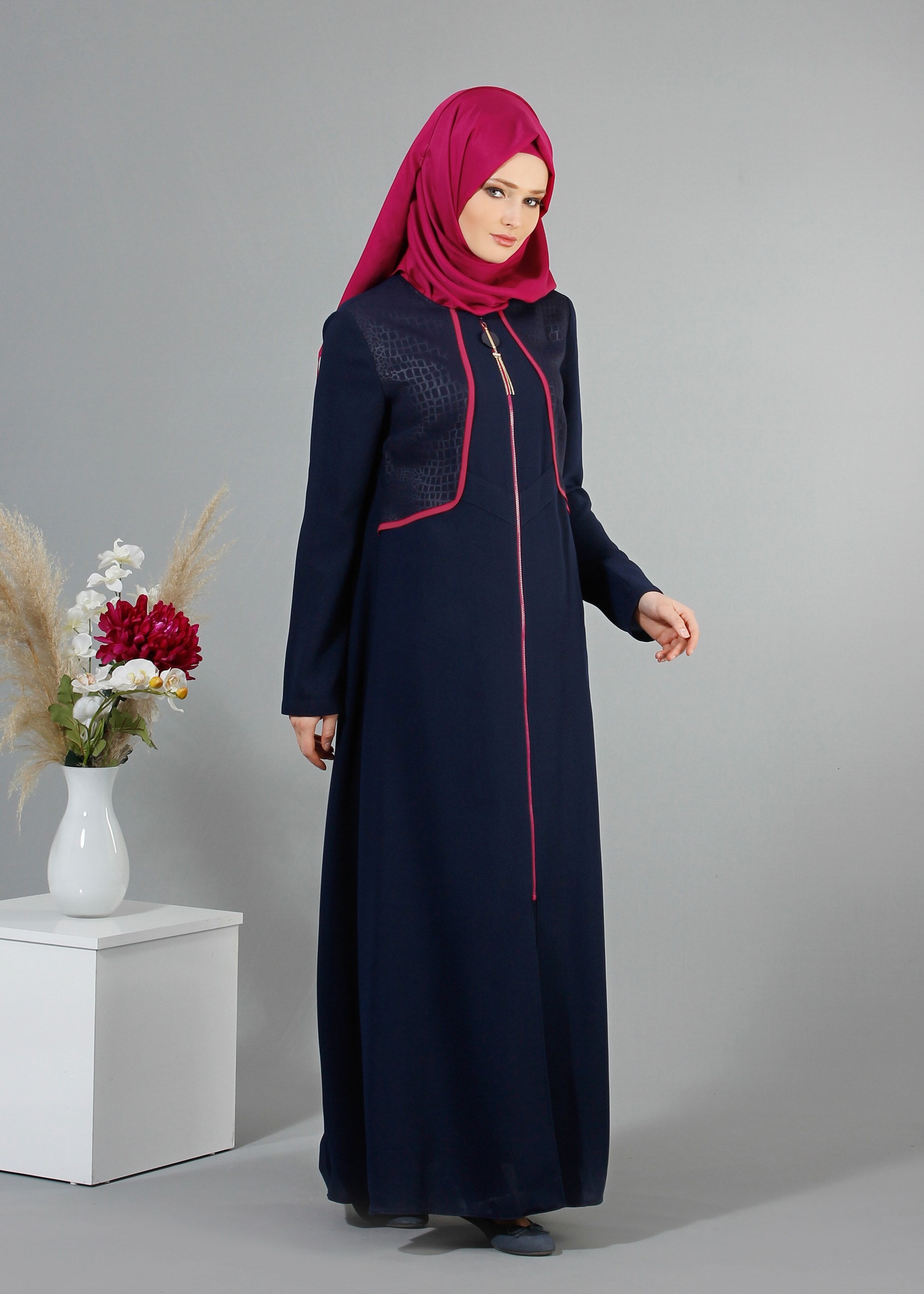 Tesettür giyim LACİVERT 8206 Nil Crep Tesettür Ferace 40/48