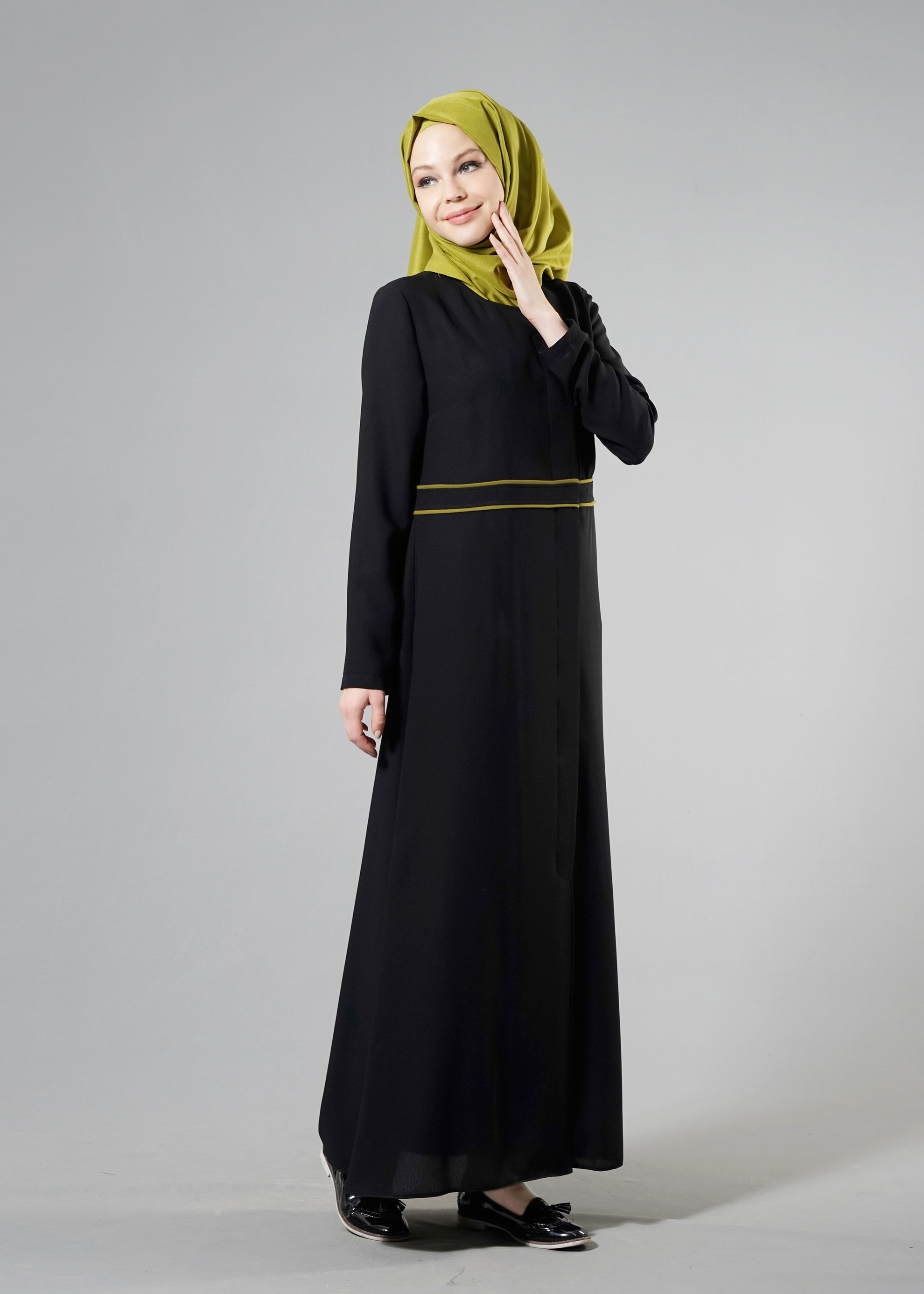 Tesettür giyim SİYAH 8217 NİL CREP FERACE 38/44 TEK40