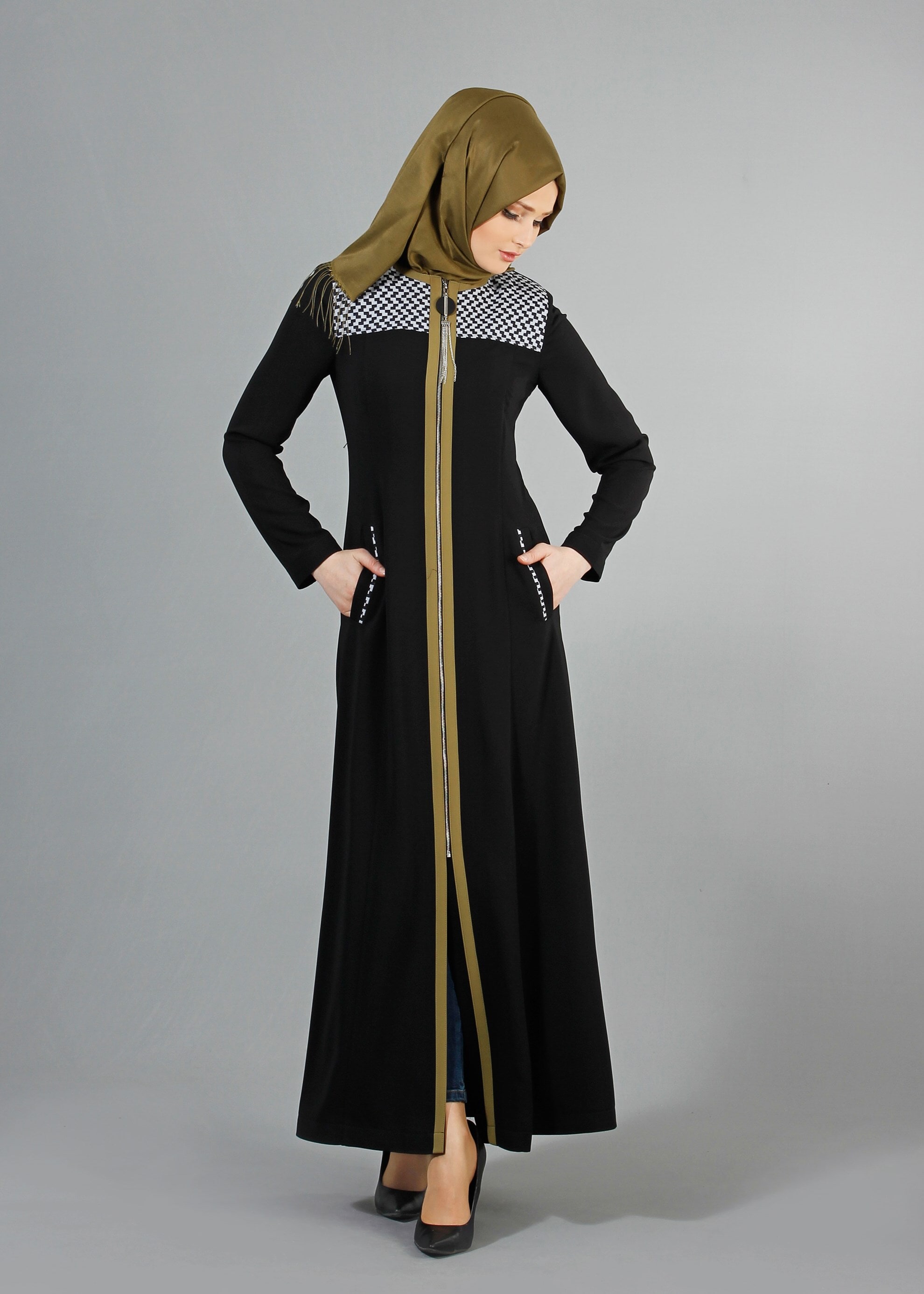 Tesettür giyim SİYAH 1708 Farah Tesettür Pardesü 38/48 TEK40
