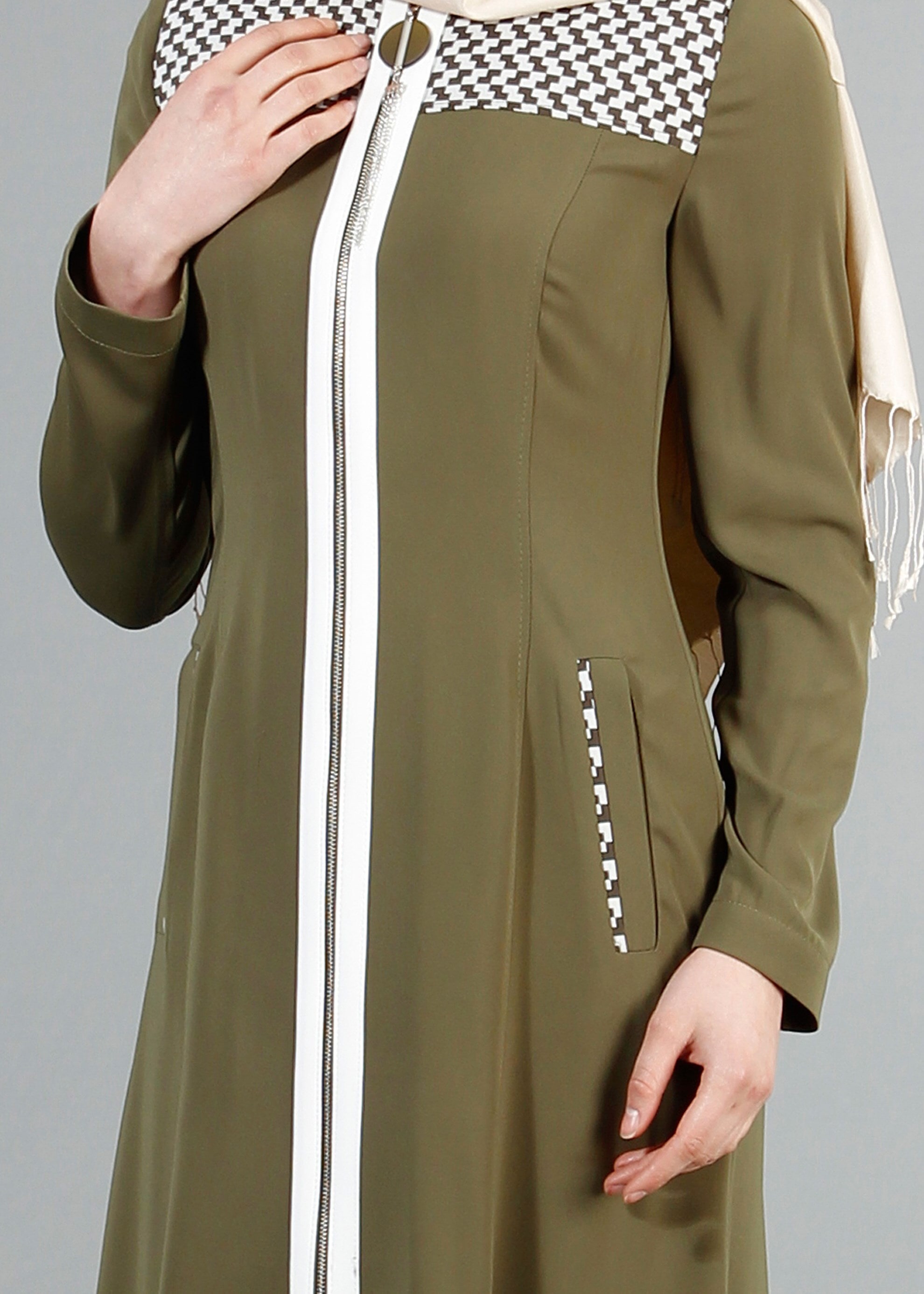 Tesettür giyim HAKİ 1708 Farah Tesettür Pardesü 38/48 TEK40