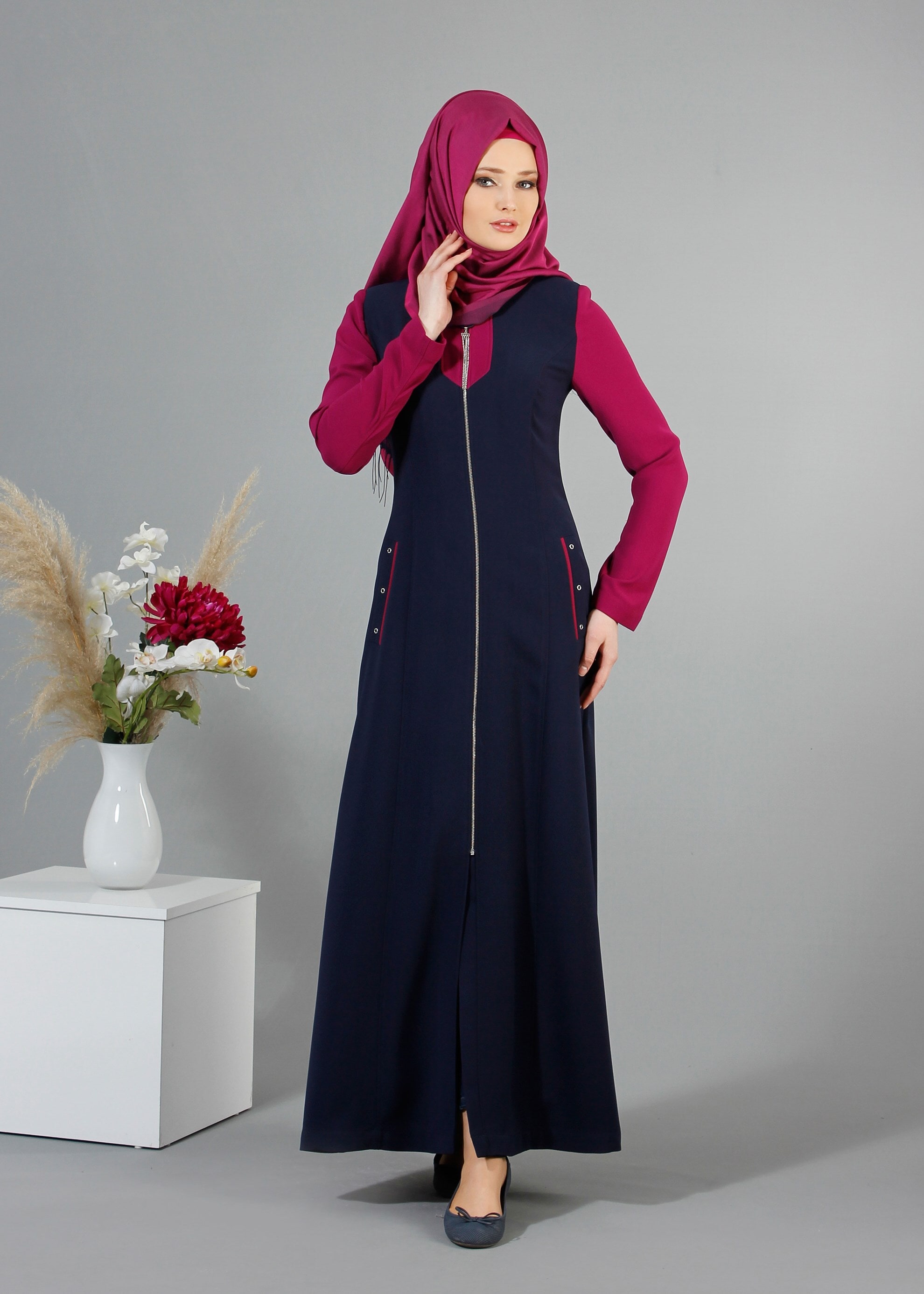 Tesettür giyim LACİVERT 1736  Duru Crep Tesettür Pardesü  38/46 TEK38