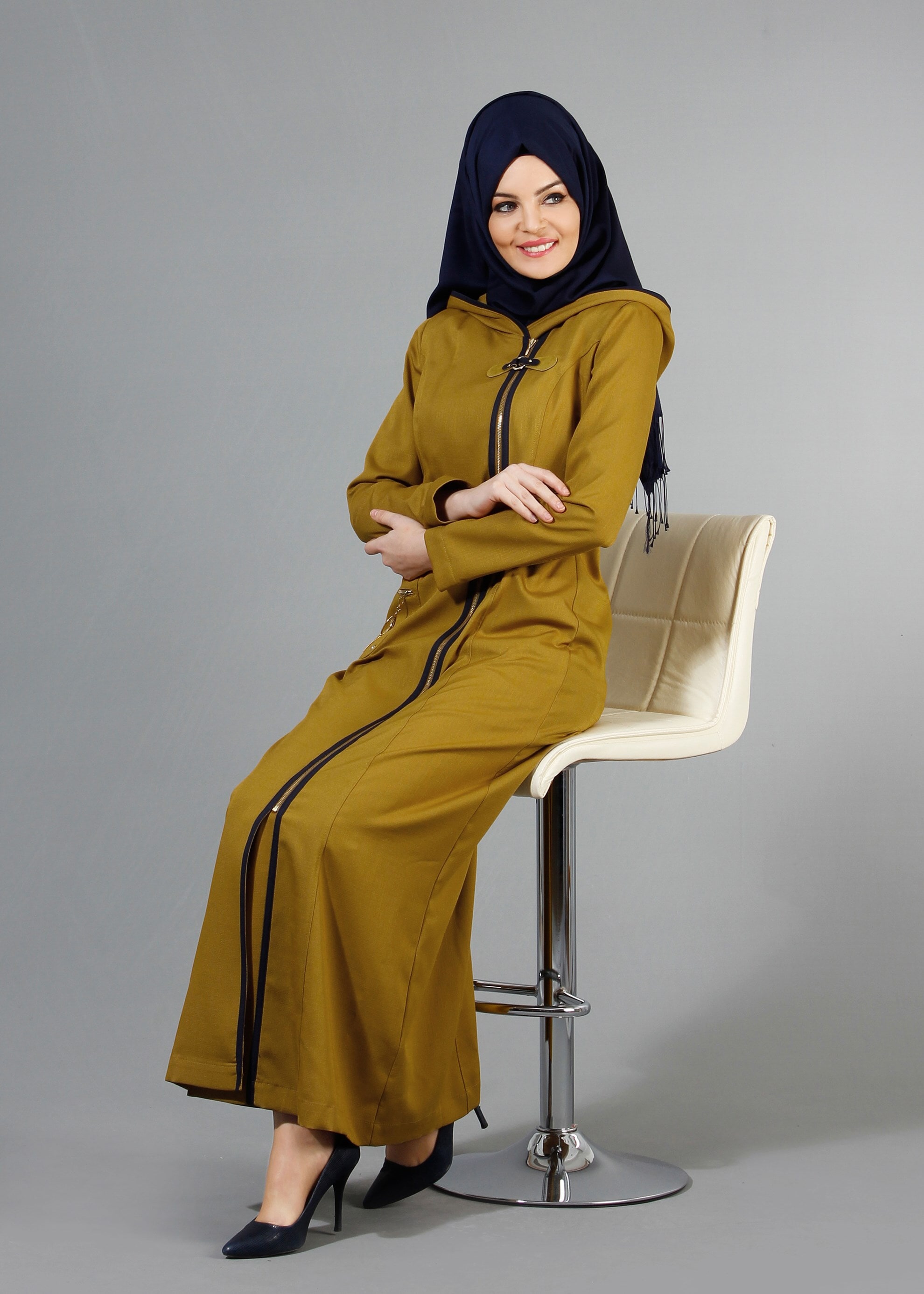 Tesettür giyim YEŞİL KAPÜŞONLU PARDESÜ 1750