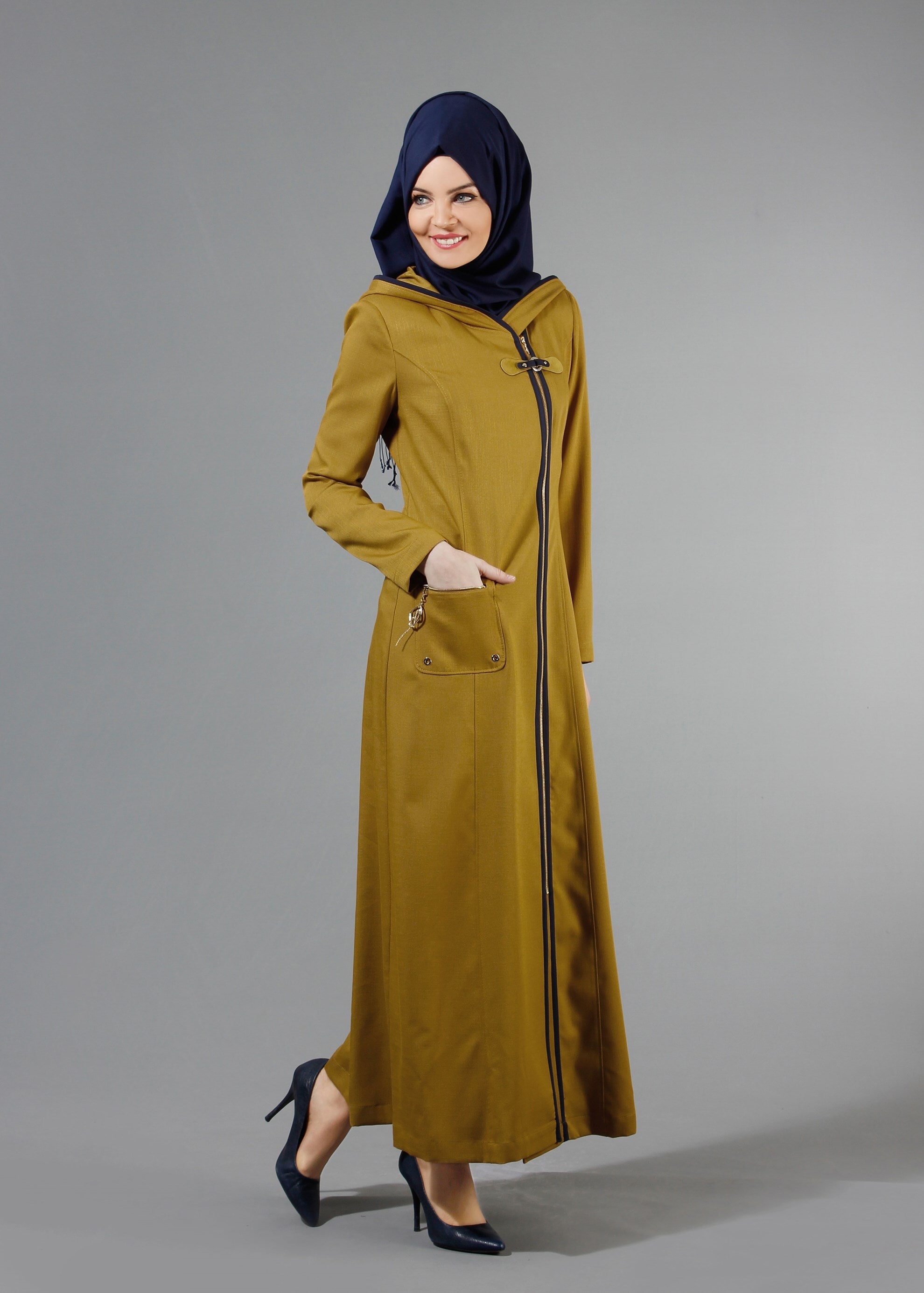 Tesettür giyim YEŞİL KAPÜŞONLU PARDESÜ 1750