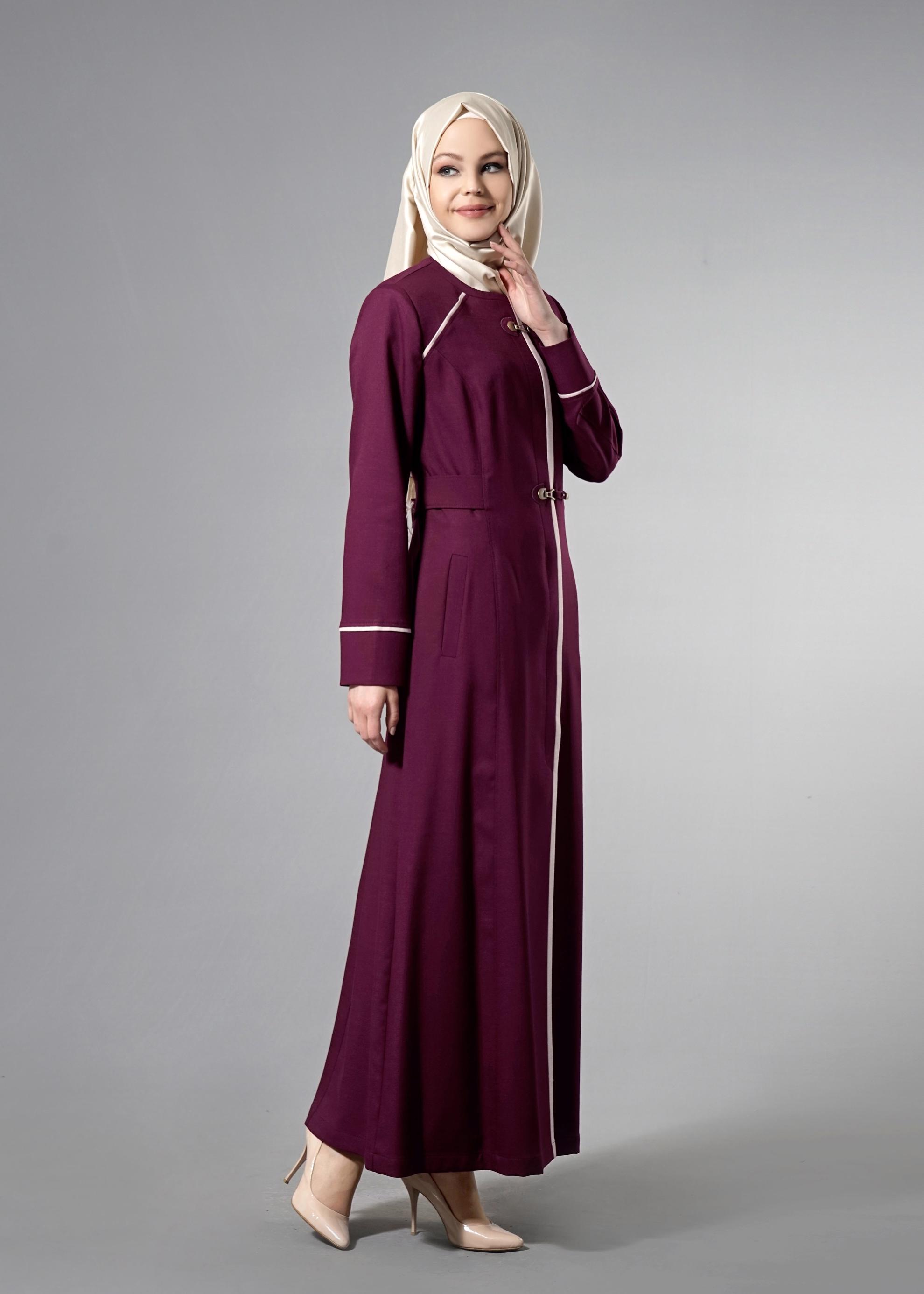 Tesettür giyim MOR RENKLİ ŞERİT DETAYLI CEPLİ PARDESÜ 1766 