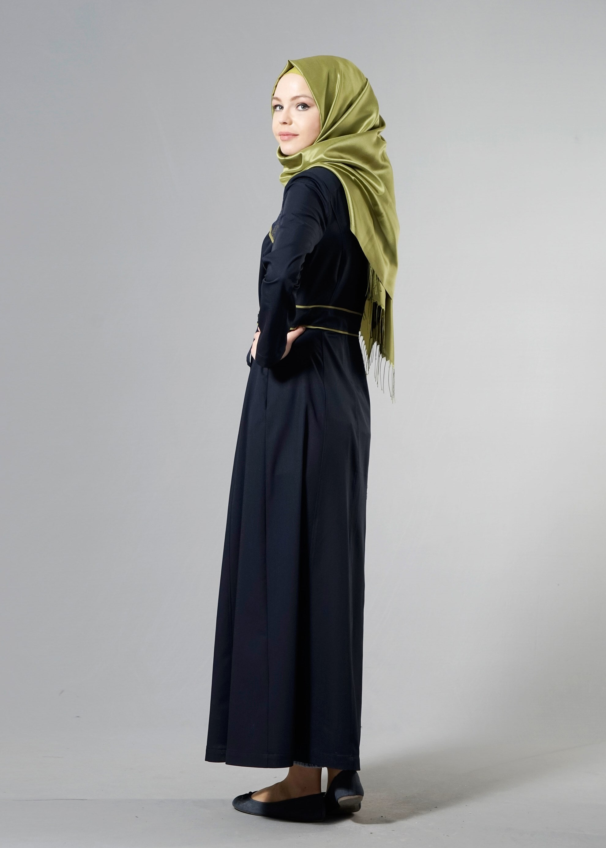 Tesettür giyim LACİVERT BELİ BAĞCIKLI TESETTÜR PARDESÜ 1769