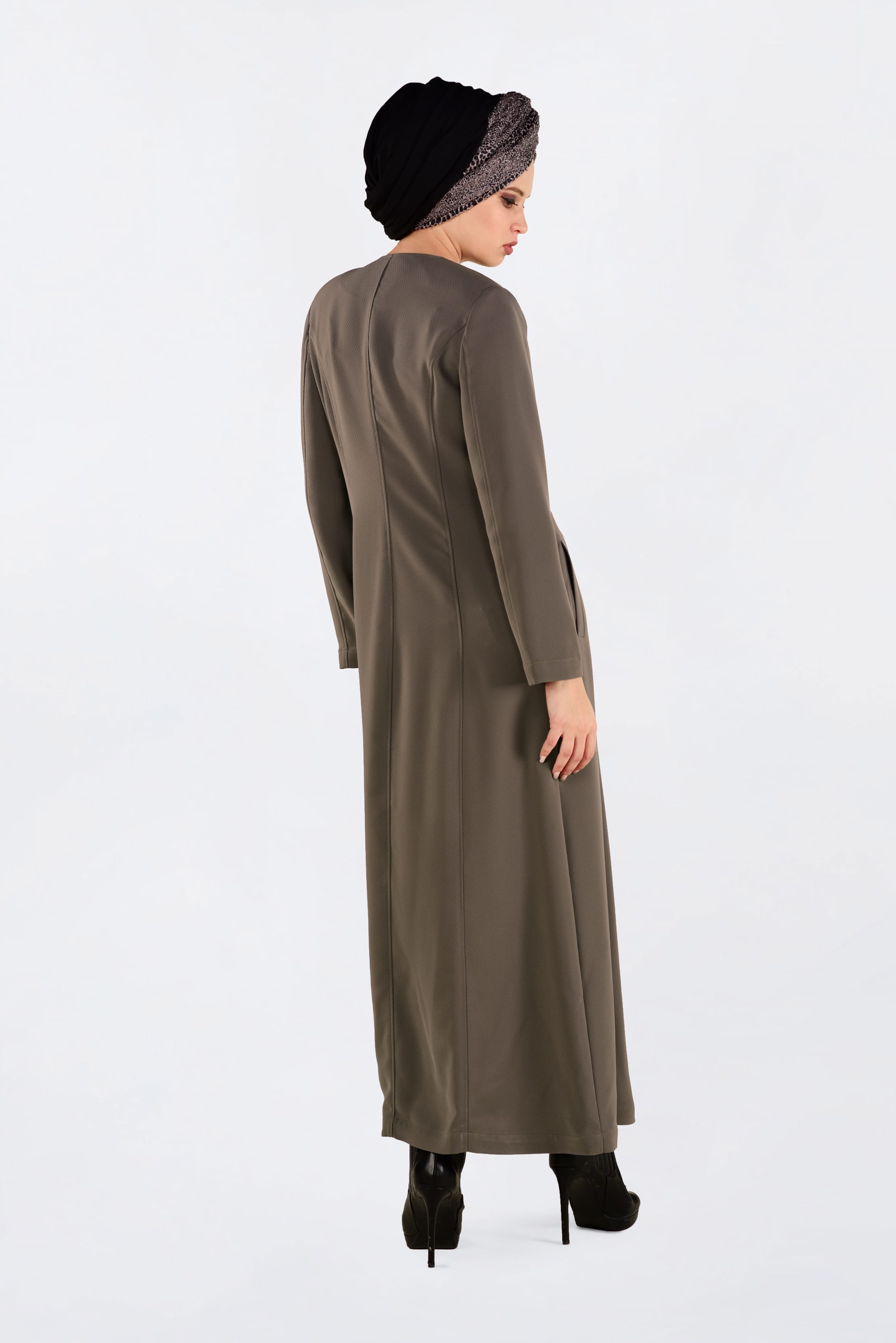 Tesettür giyim VİZON DÜĞMELİ UZUN PARDESÜ 1801