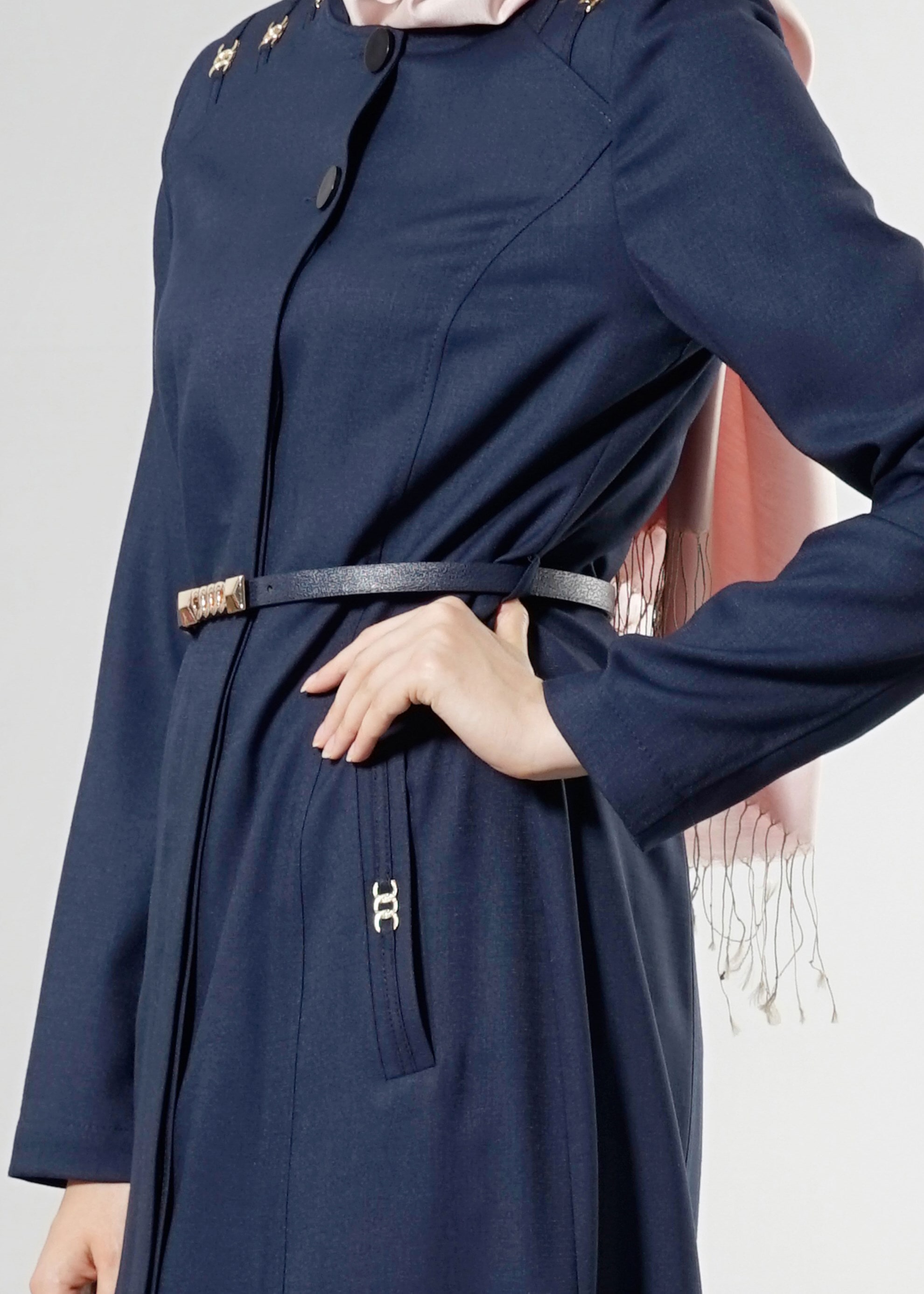 Tesettür giyim LACİVERT HAKİM YAKA PARDESÜ 1834