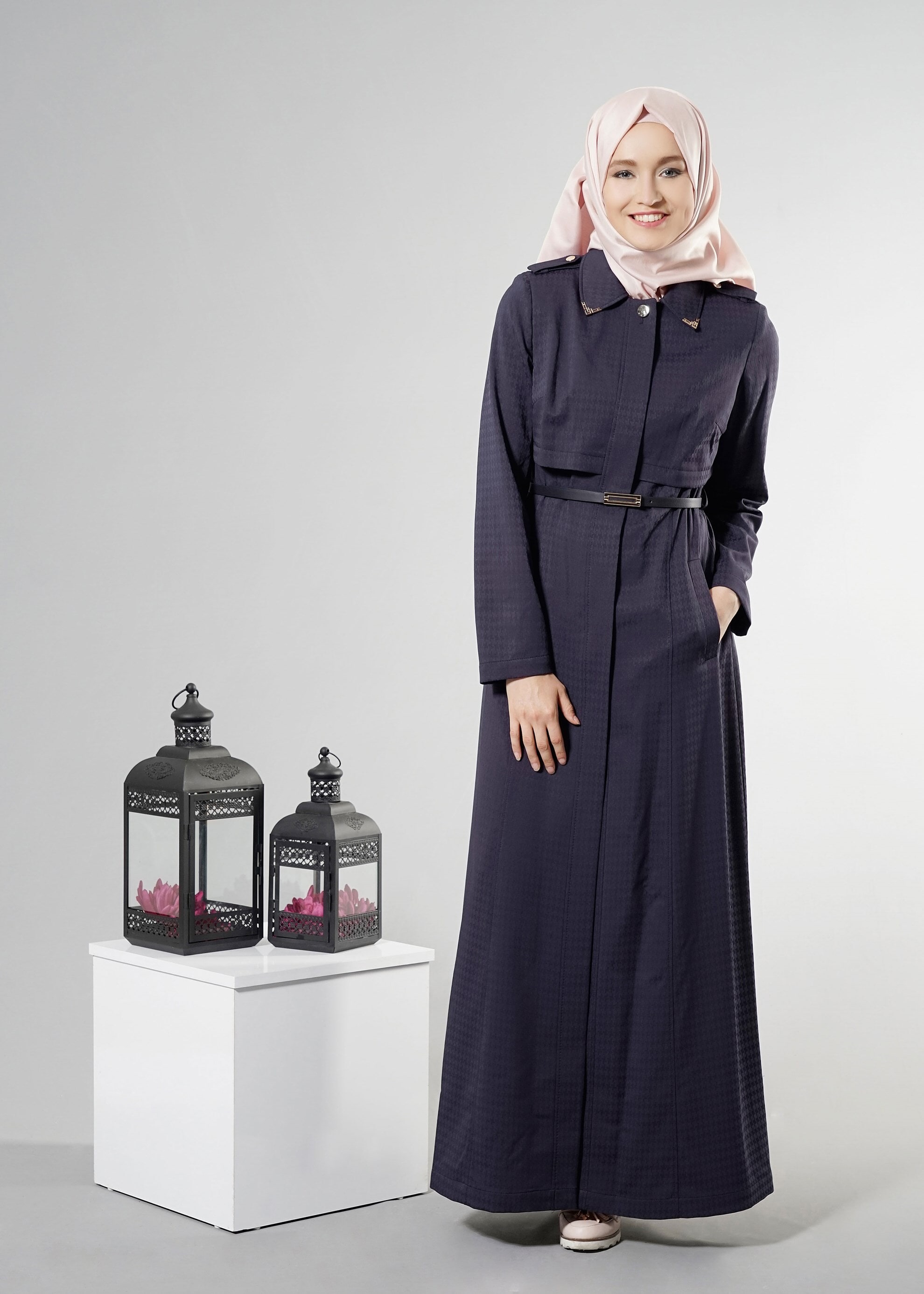 Tesettür giyim LACİVERT DÜĞME DETAYLI KAZAYAĞI DESEN PARDESÜ 1835 