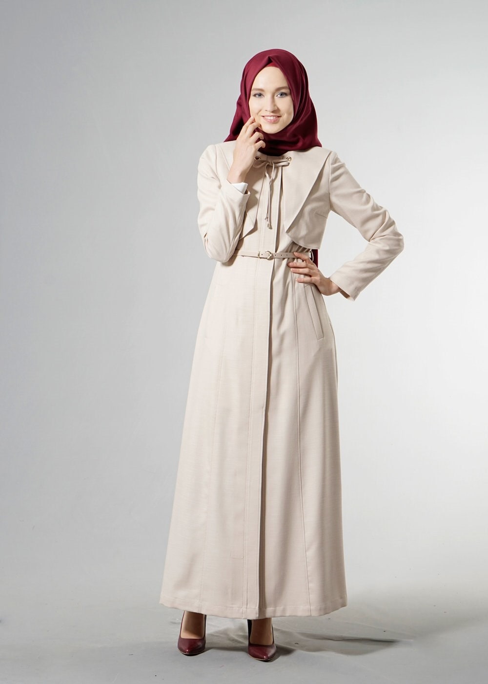 Tesettür giyim BEJ BAĞLAMA DETAYLI PARDESÜ 1837