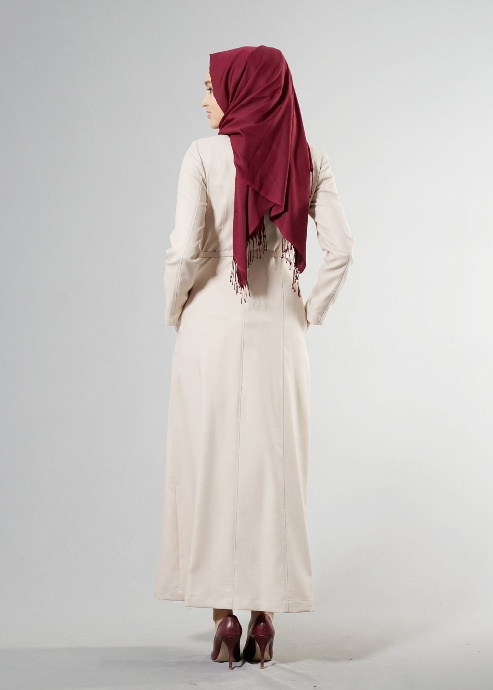 Tesettür giyim BEJ BAĞLAMA DETAYLI PARDESÜ 1837