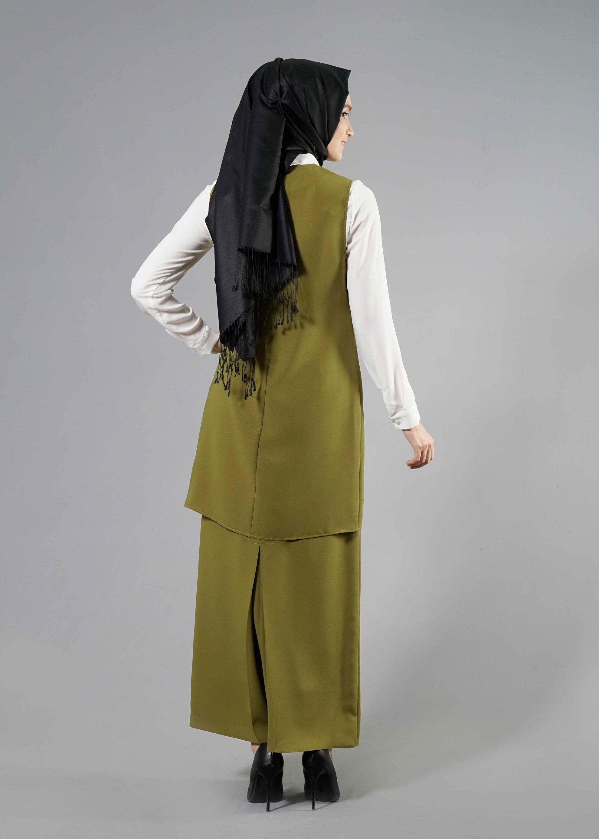 Tesettür giyim YEŞİL 3291 Nil Crep Tesettür 3&prime;Lü Etekli Takım 38/46 TEK40