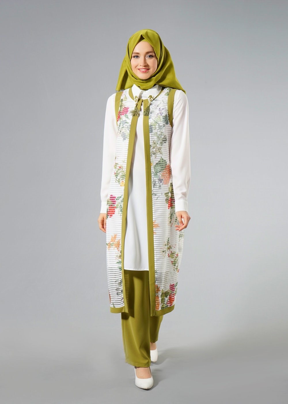 Tesettür giyim BEYAZ 3266 Yakma  3&prime;lü Pant. Tesettür  Takım 38/46