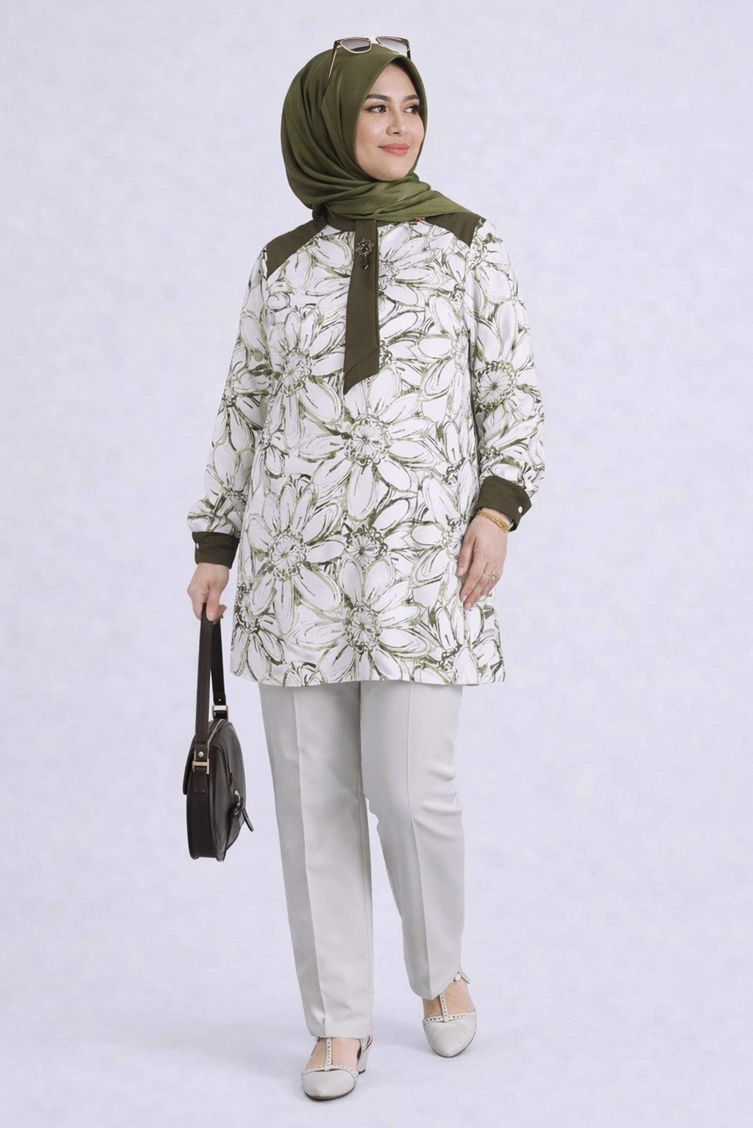 Tesettür giyim HAKİ BROŞ DETAYLI ÇİÇEKLİ TUNİK 2584 