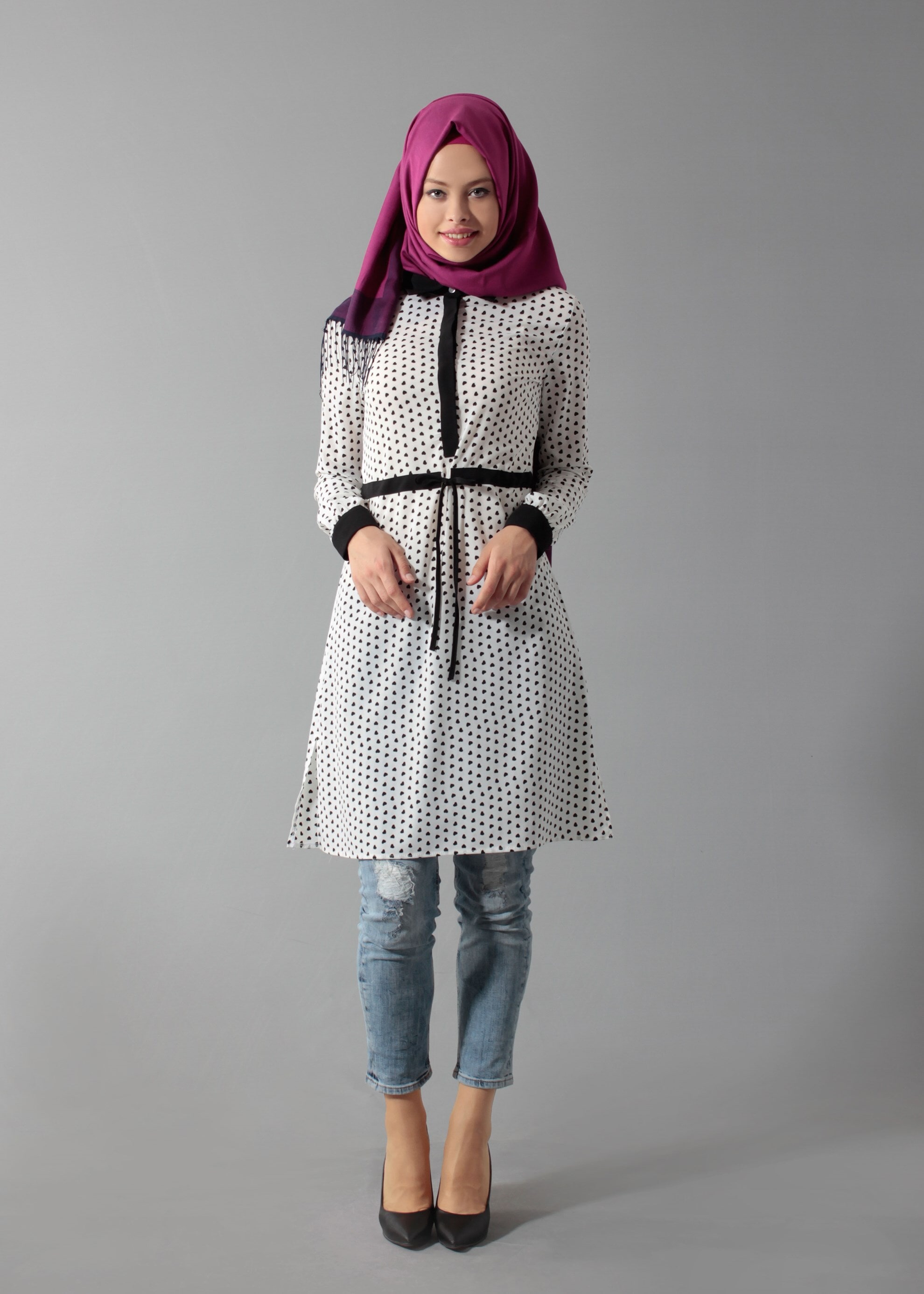 Tesettür giyim BEJ PUANTİYELİ TUNİK  4679