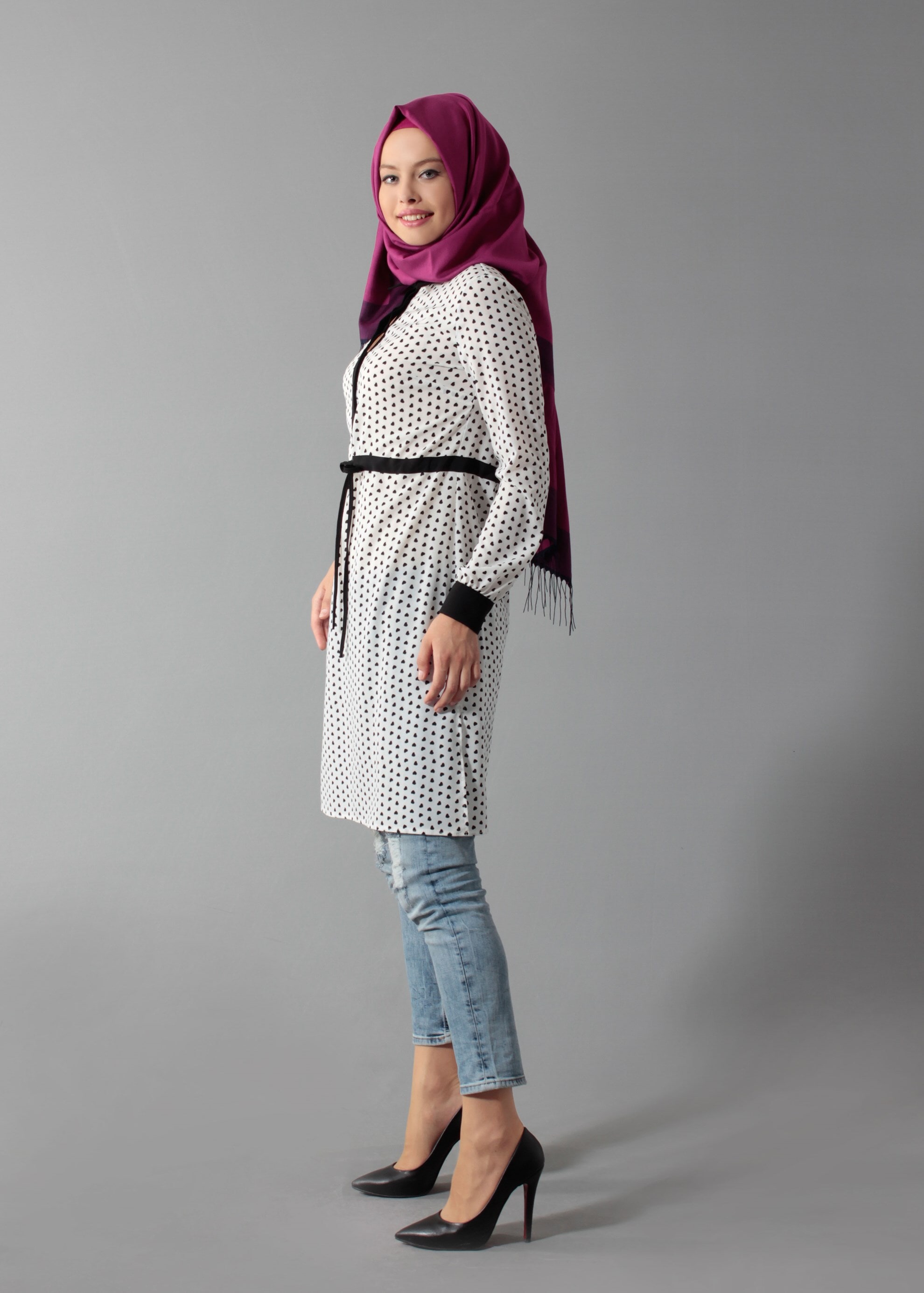 Tesettür giyim BEJ PUANTİYELİ TUNİK  4679