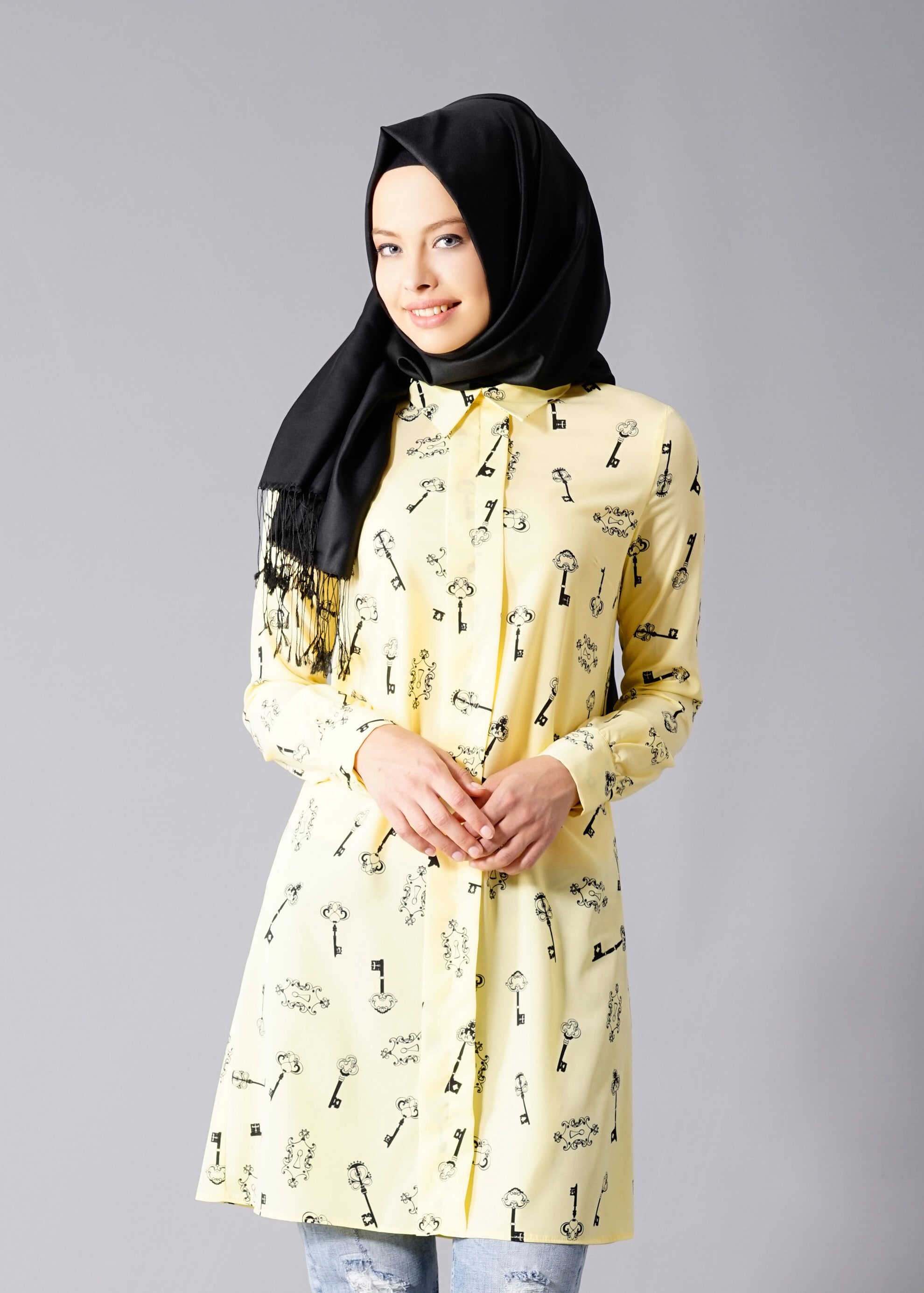 Tesettür giyim SARI DESENLİ FERMUARLI TUNİK 4685 