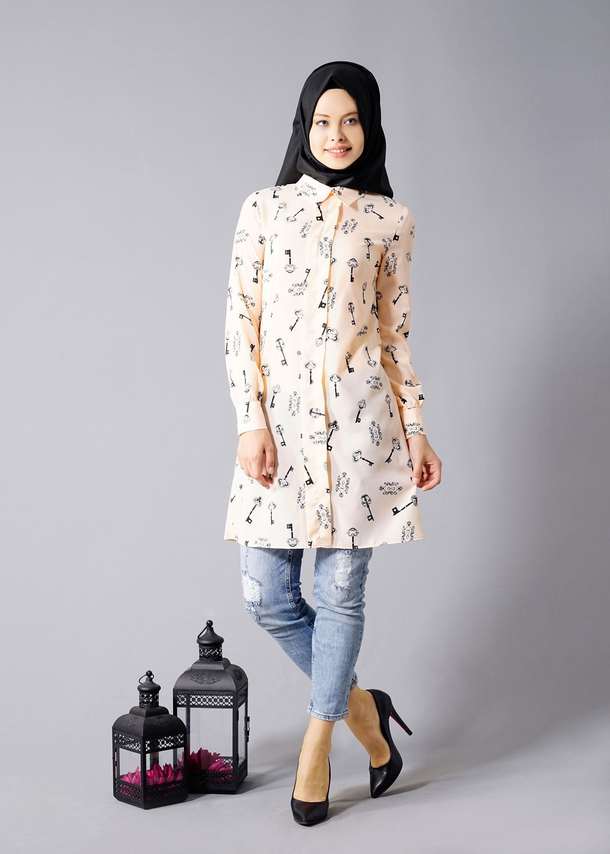 Tesettür giyim PUDRA DESENLİ FERMUARLI TUNİK 4685 
