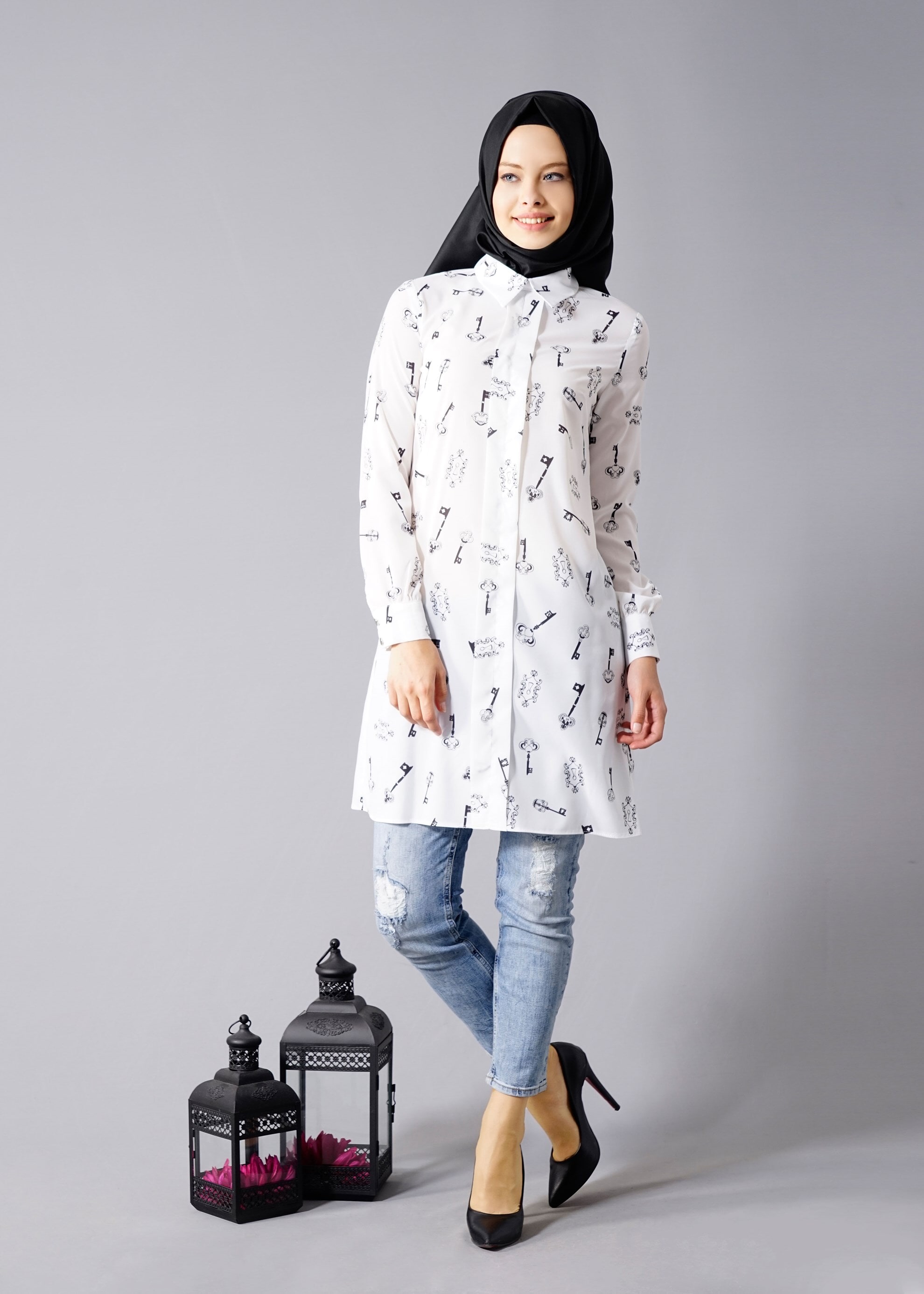 Tesettür giyim BEJ DESENLİ FERMUARLI TUNİK 4685 