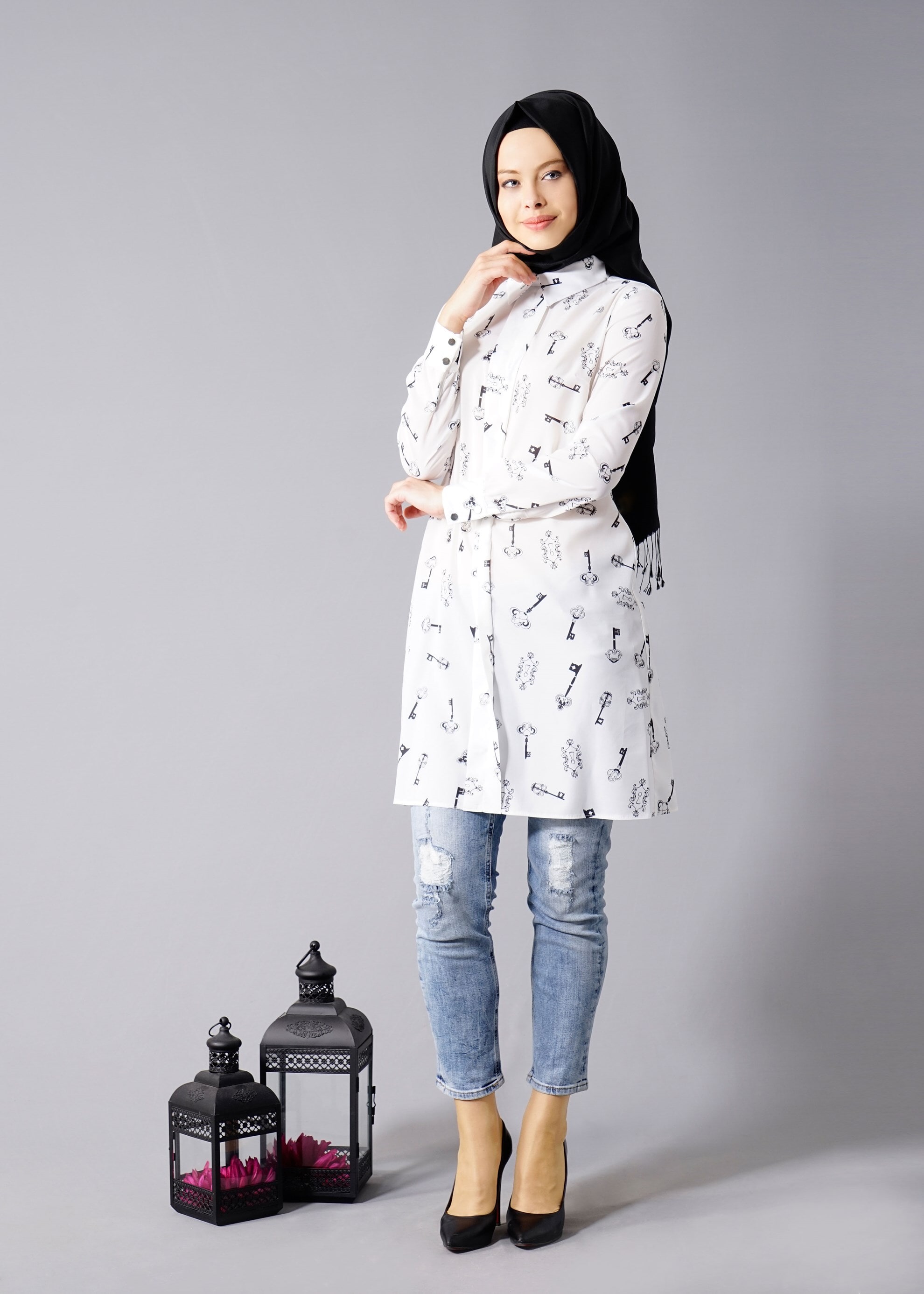 Tesettür giyim BEJ DESENLİ FERMUARLI TUNİK 4685 