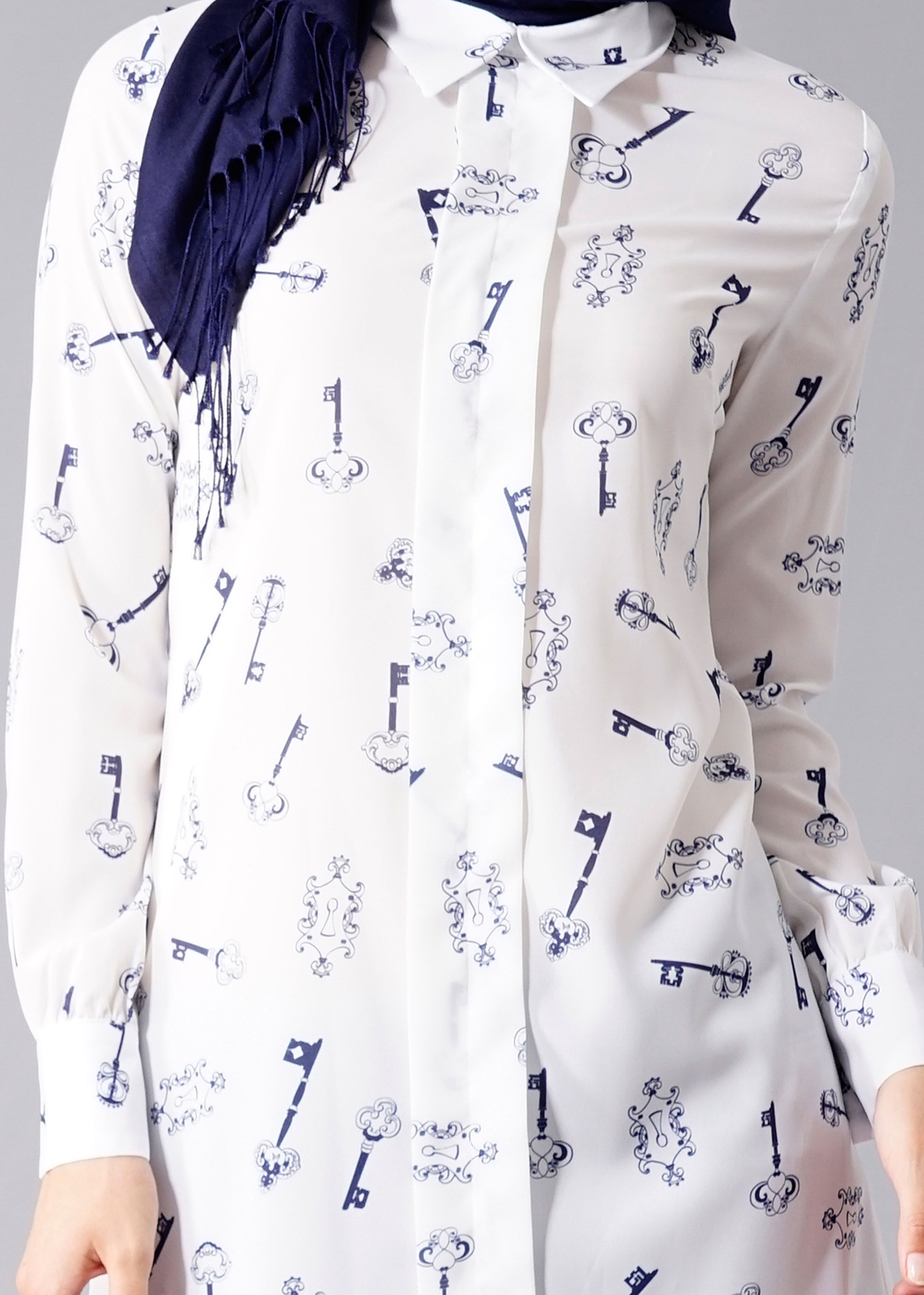 Tesettür giyim BEJ DESENLİ FERMUARLI TUNİK 4685 