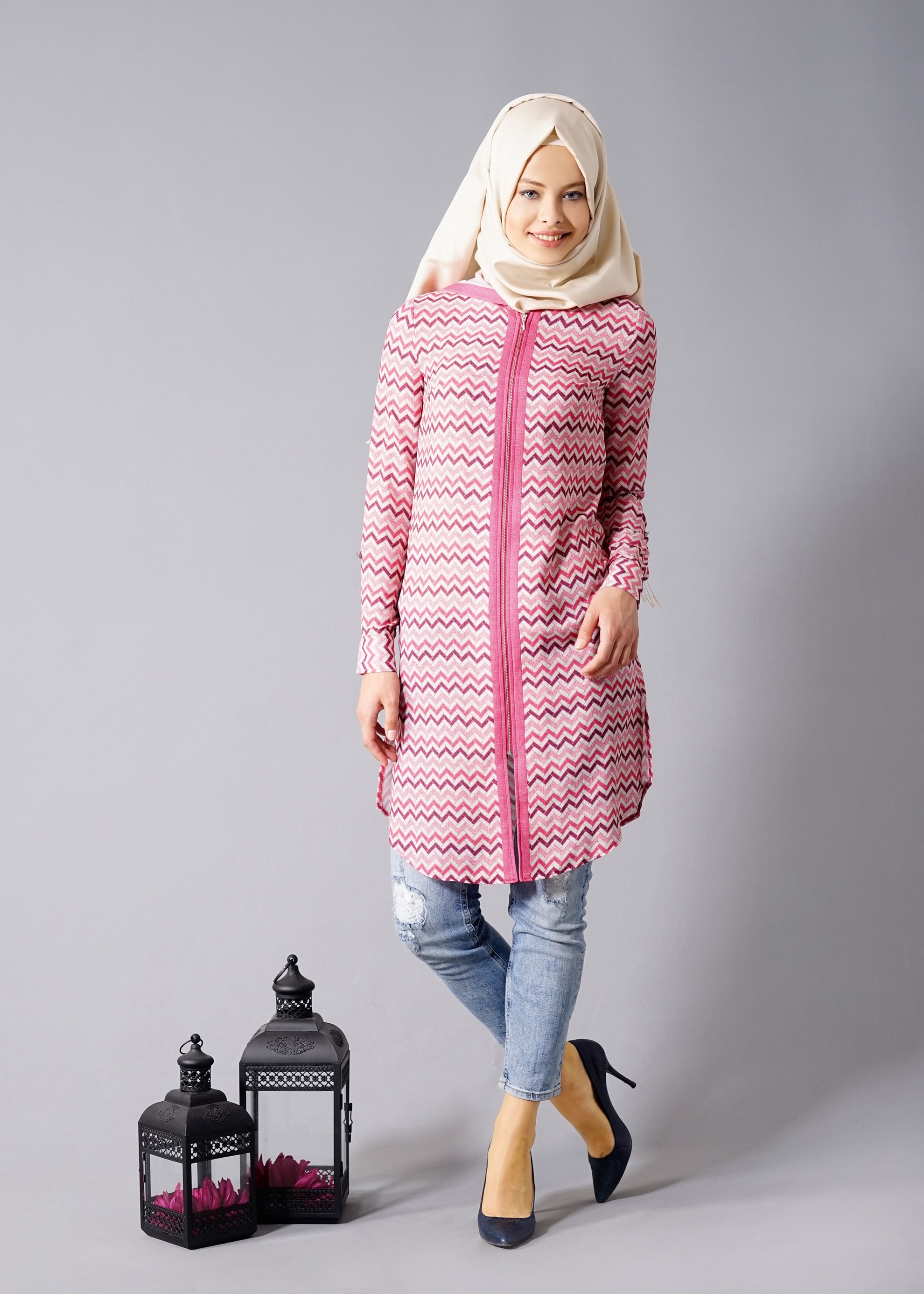 Tesettür giyim FUŞYA DESENLİ FERMUARLI TUNİK 4687