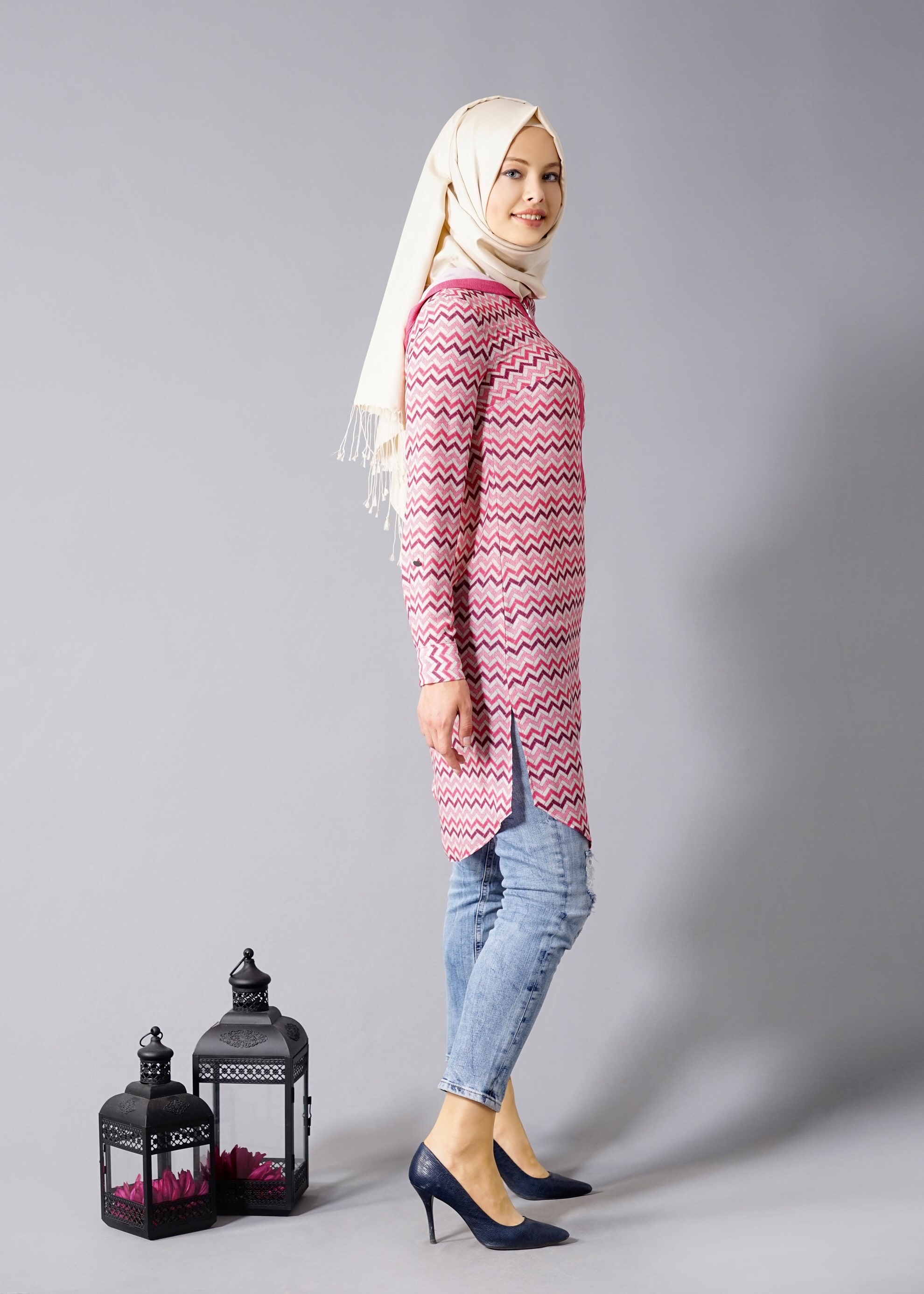 Tesettür giyim FUŞYA DESENLİ FERMUARLI TUNİK 4687