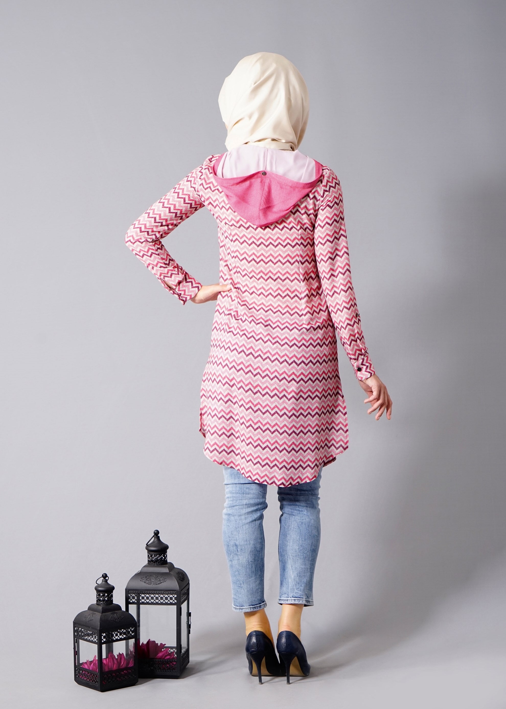 Tesettür giyim FUŞYA DESENLİ FERMUARLI TUNİK 4687