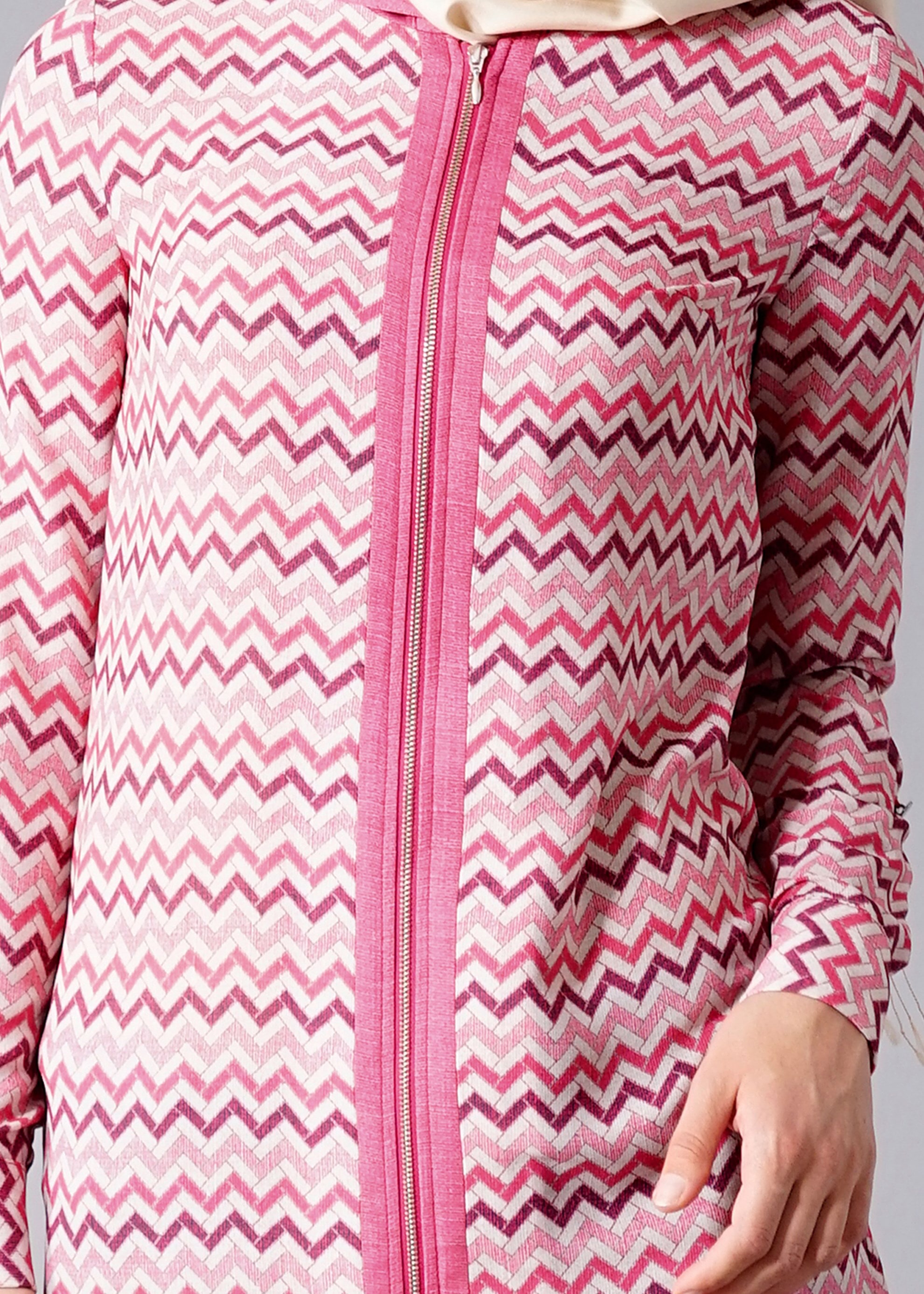 Tesettür giyim FUŞYA DESENLİ FERMUARLI TUNİK 4687