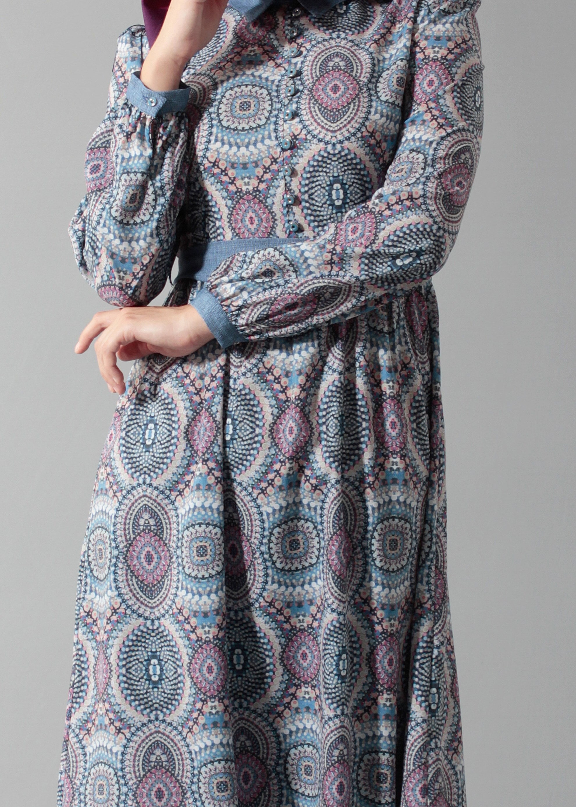 Tesettür giyim MAVİ ETNİK DESENLİ DÜĞME DETAYLI TUNİK 4692