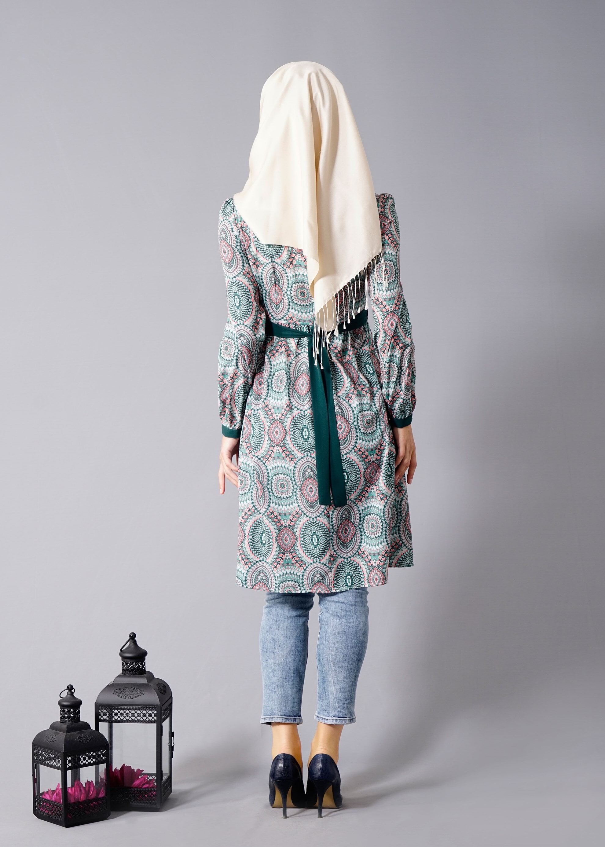 Tesettür giyim YEŞİL ETNİK DESENLİ DÜĞME DETAYLI TUNİK 4692