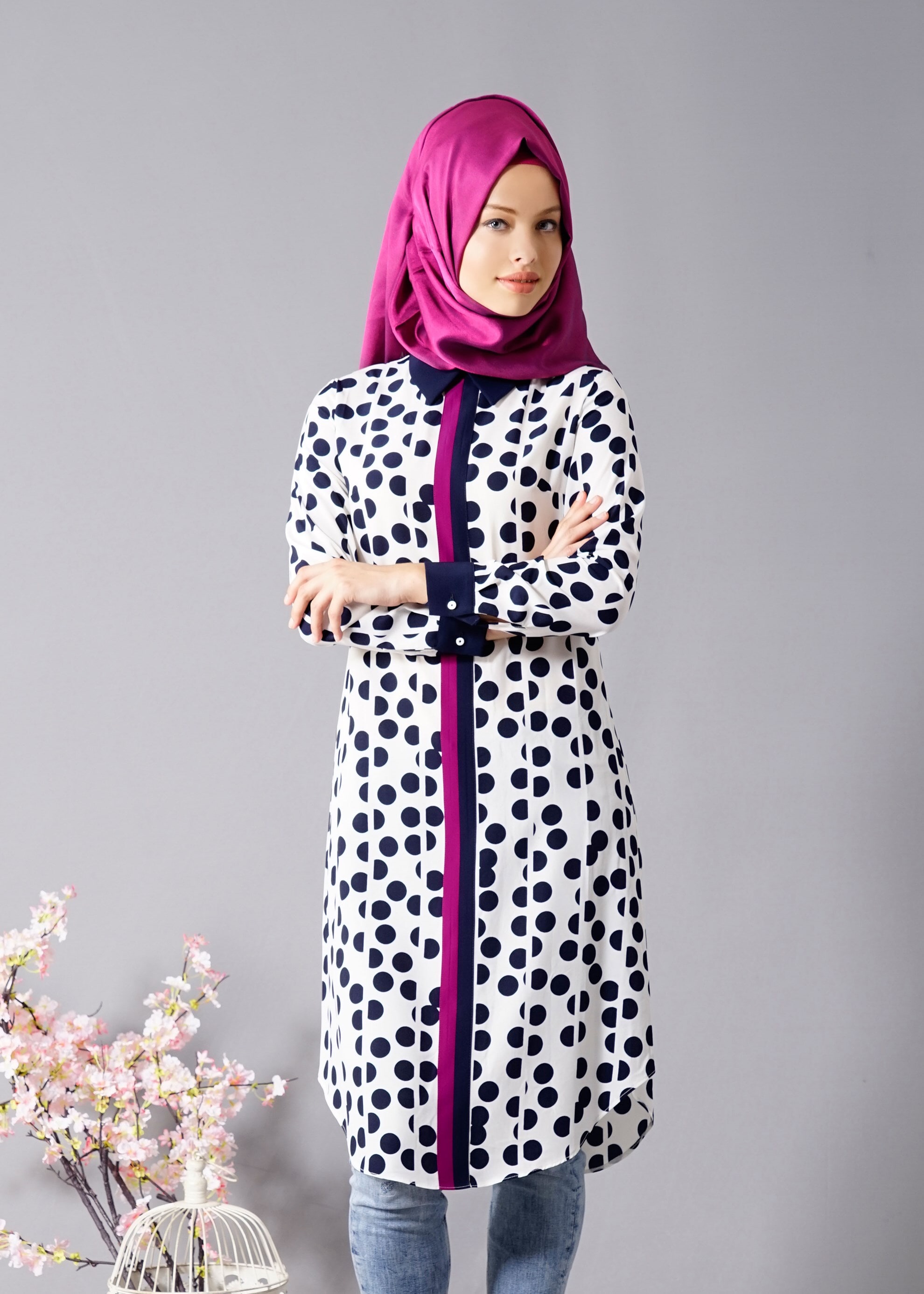 Tesettür giyim LACİVERT DESENLİ GÖMLEK YAKA TUNİK 4693 