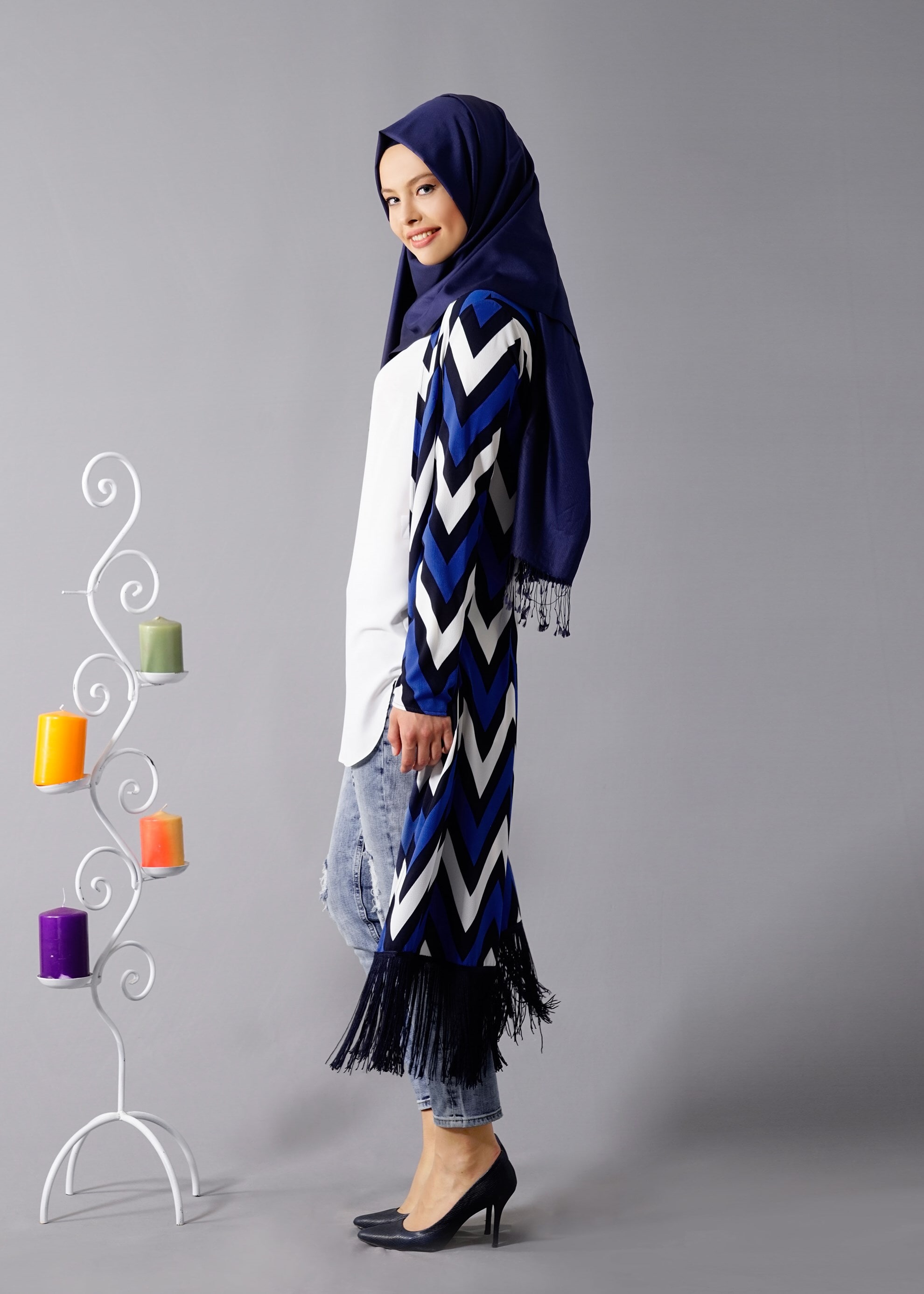 Tesettür giyim LACİVERT DESENLİ PÜSKÜLLÜ TUNİK 4696