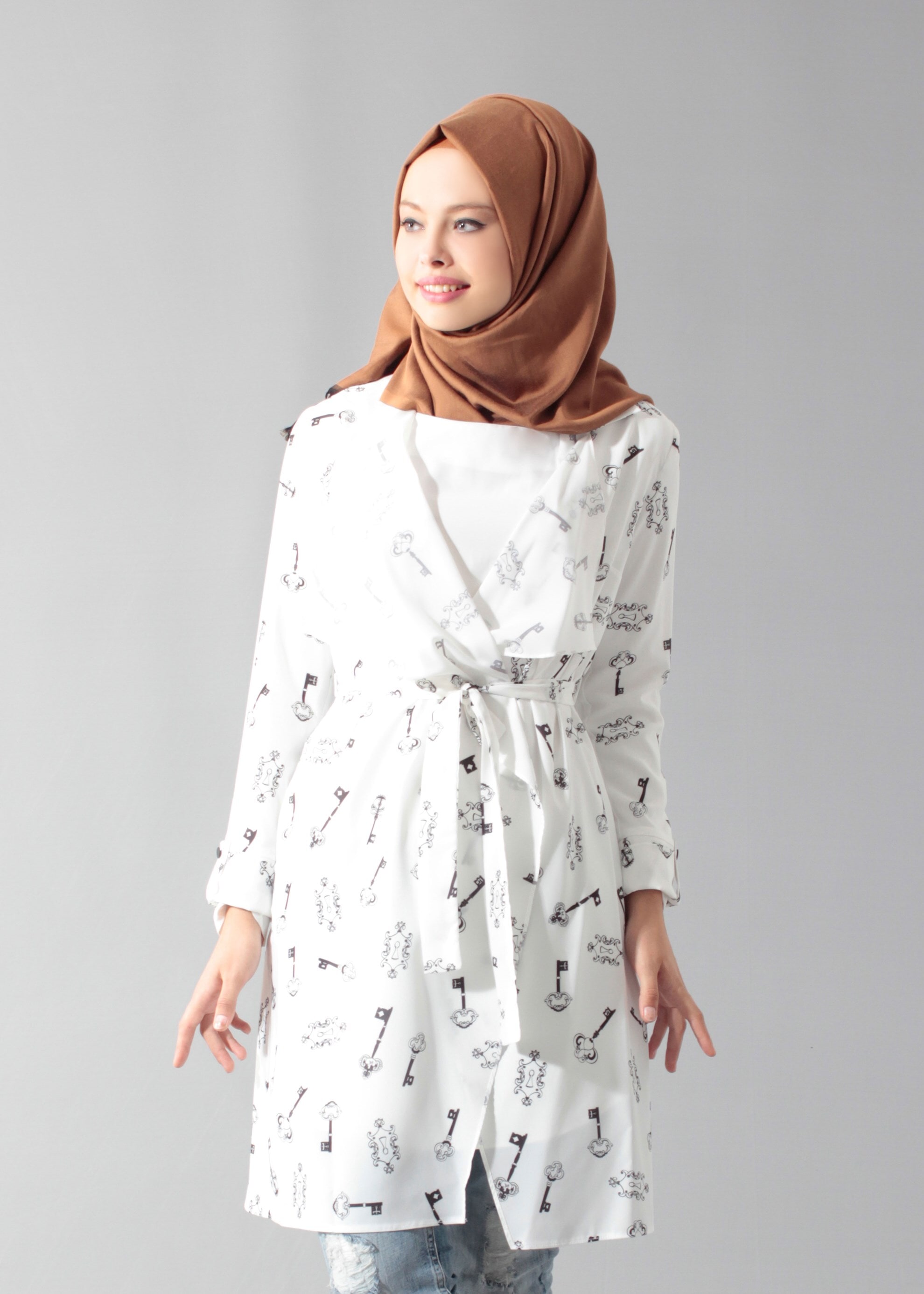 Tesettür giyim BEJ DESENLİ TUNİK 4698