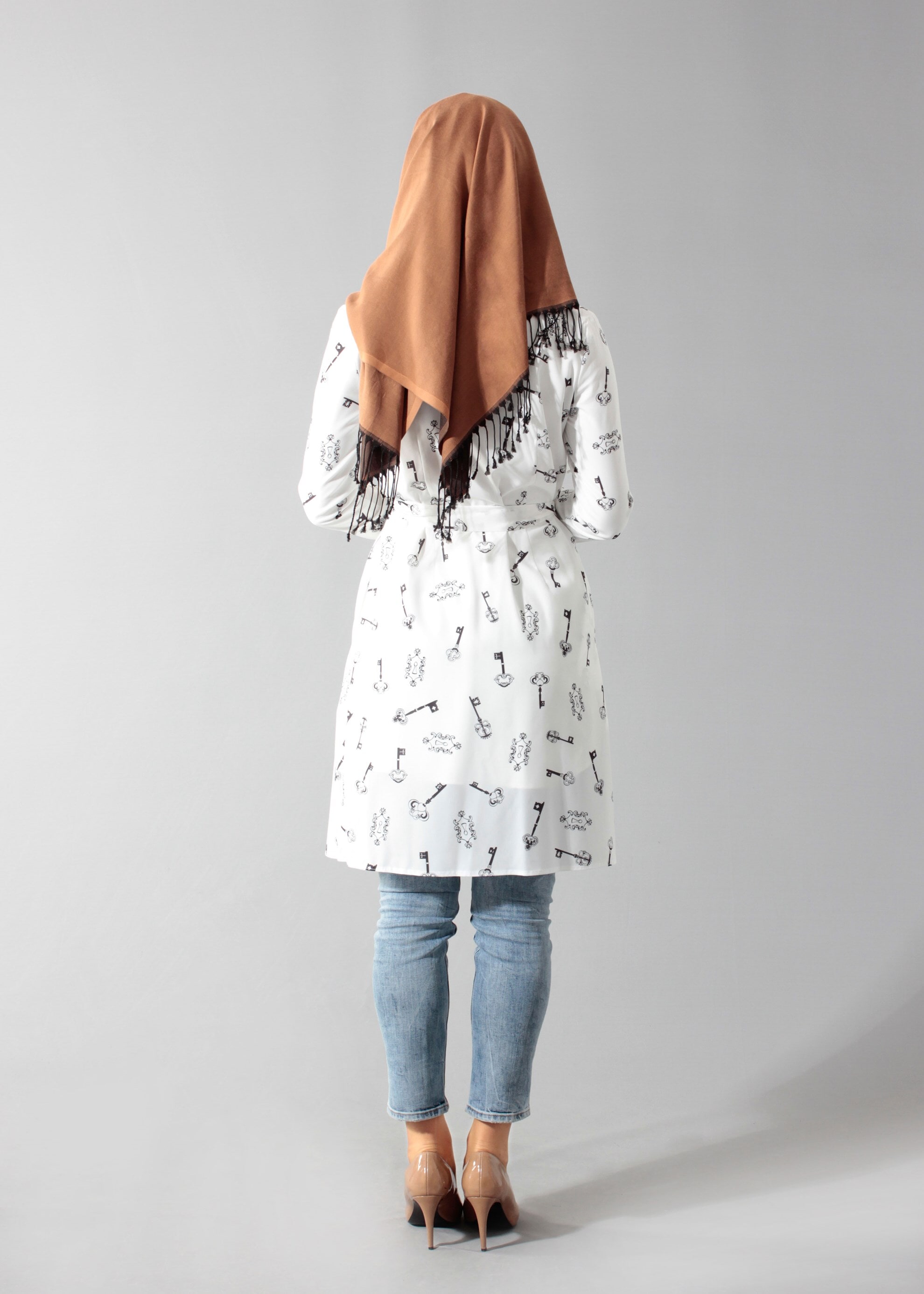 Tesettür giyim BEJ DESENLİ TUNİK 4698