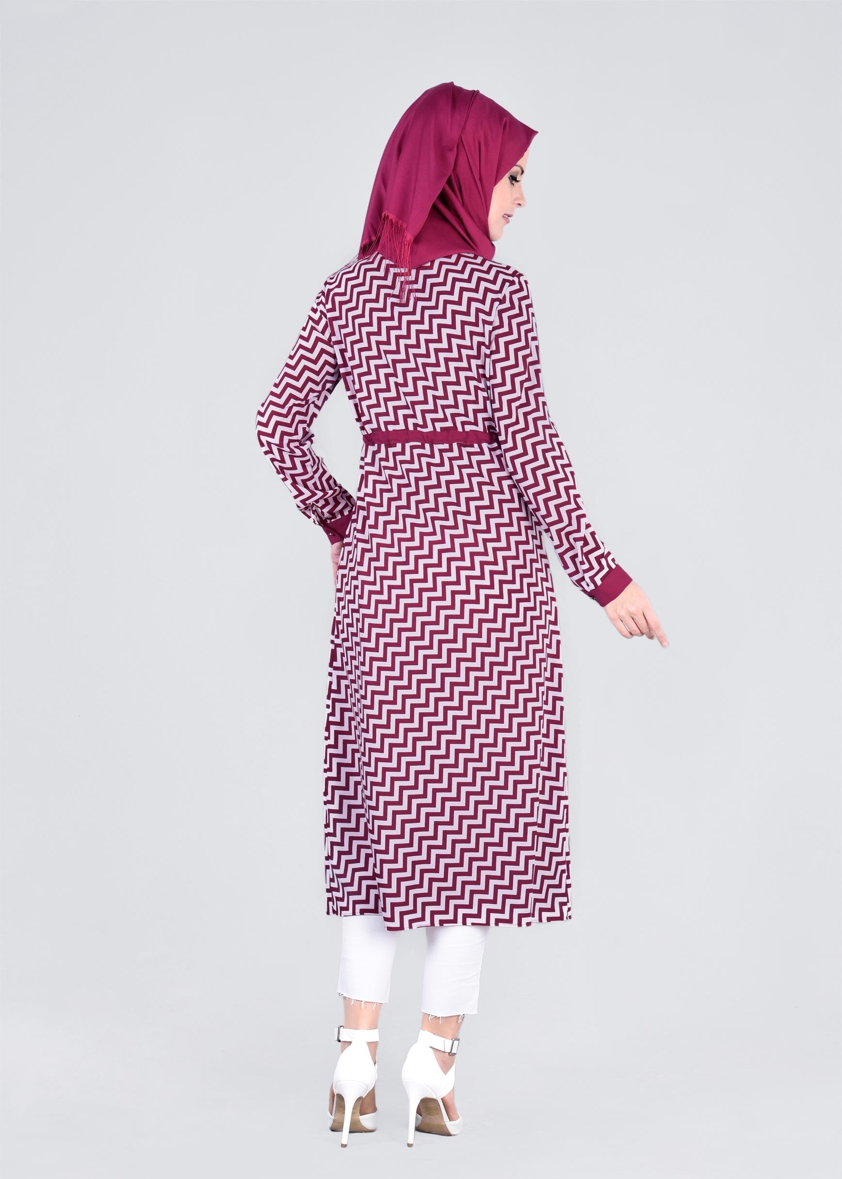 Tesettür giyim MÜRDÜM ZİKZAK DESENLİ BELİ BÜZGÜLÜ TUNİK 4690-1 