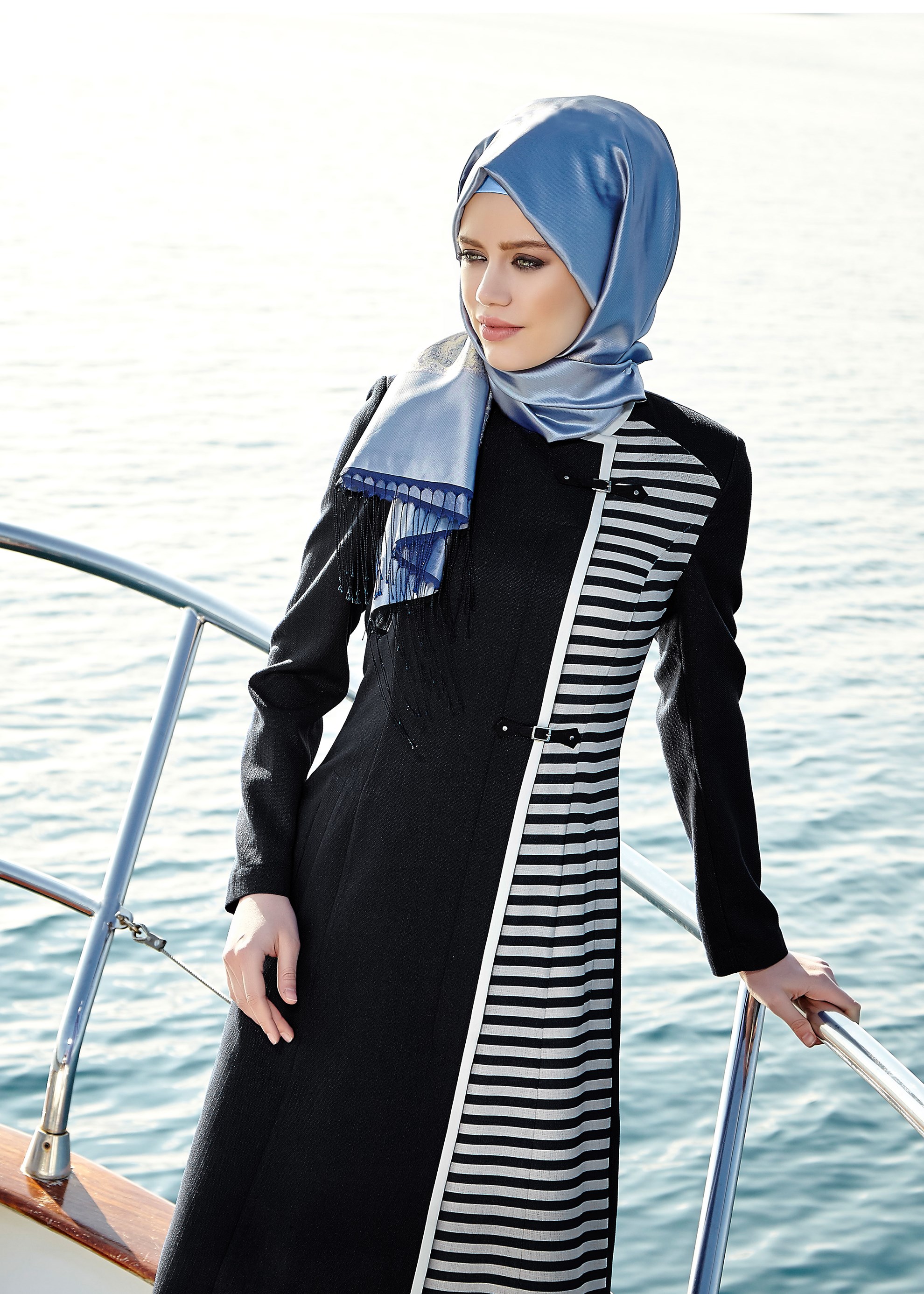 Tesettür giyim SİYAH 1743 Düz Tesettür Trench 38/46 TEK40