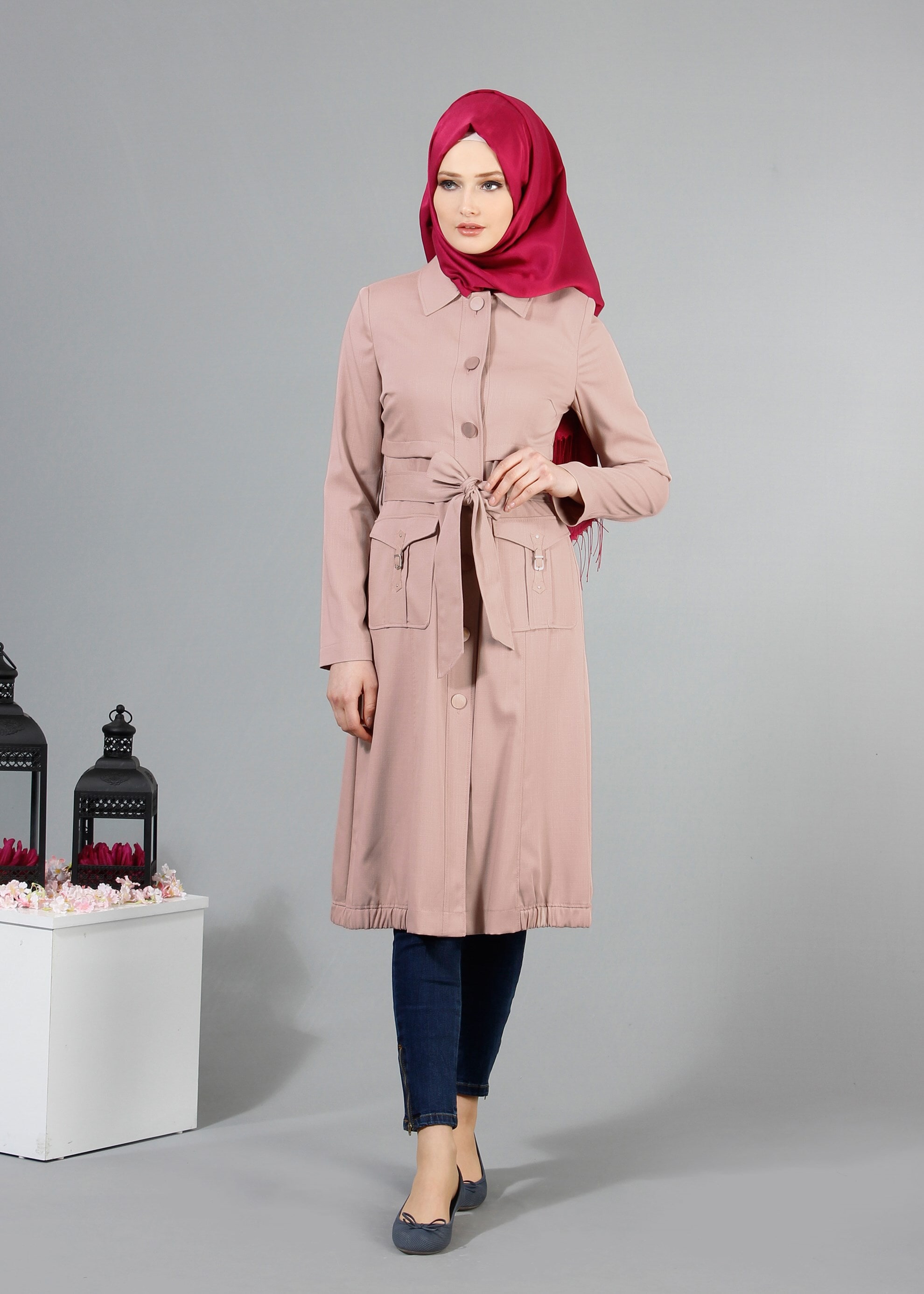 Tesettür giyim PUDRA DÜĞMELİ CEPLİ KUŞAKLI TRENÇKOT 1744 
