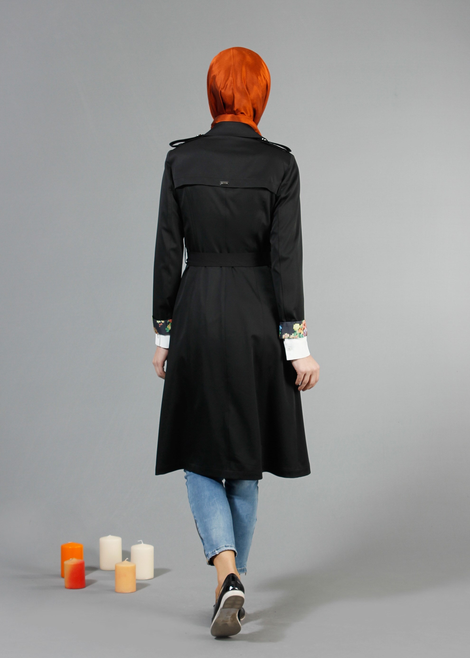 Tesettür giyim SİYAH KRUVAZE YAKA DÜĞMELİ KUŞAKLI TRENÇKOT 1756 