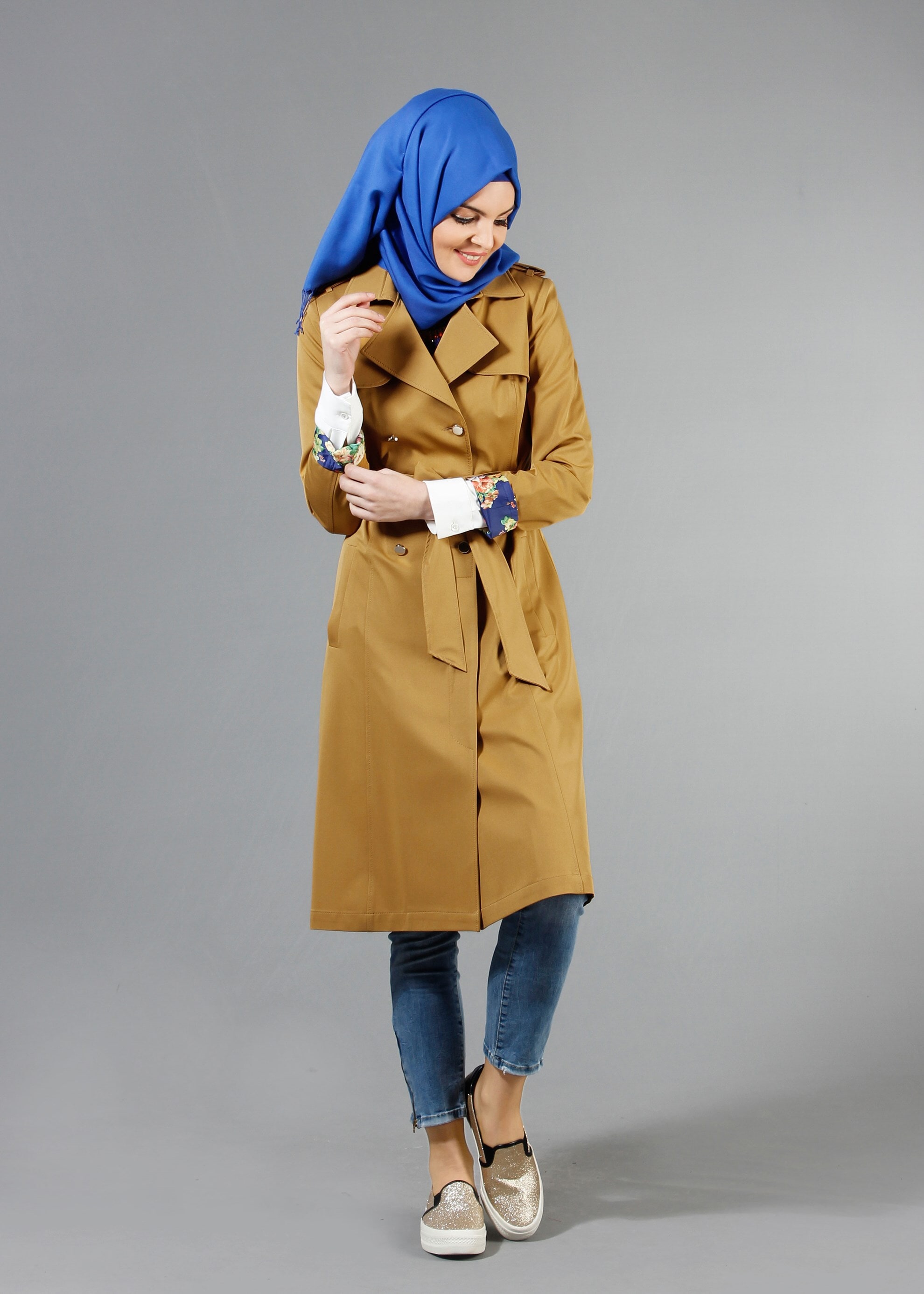 Tesettür giyim KAHVE KRUVAZE YAKA DÜĞMELİ KUŞAKLI TRENÇKOT 1756 