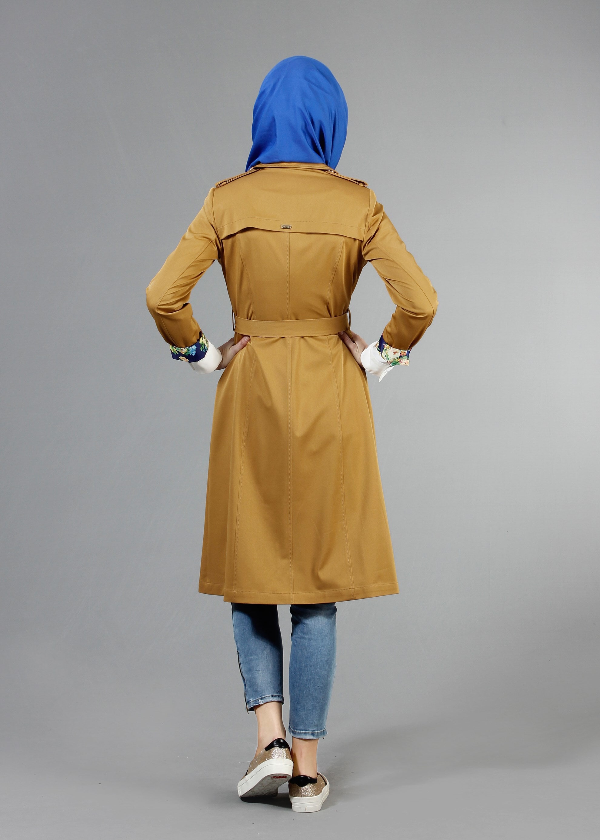 Tesettür giyim KAHVE KRUVAZE YAKA DÜĞMELİ KUŞAKLI TRENÇKOT 1756 