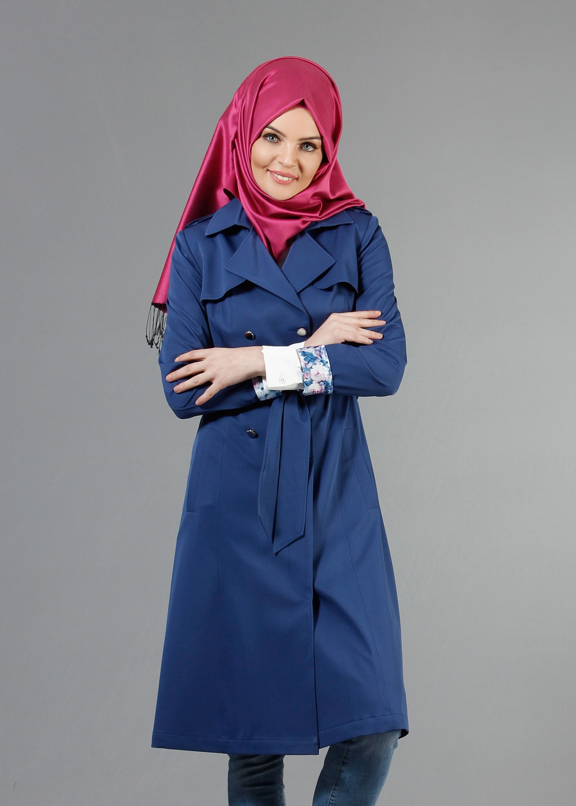 Tesettür giyim LACİVERT KRUVAZE YAKA DÜĞMELİ KUŞAKLI TRENÇKOT 1756 