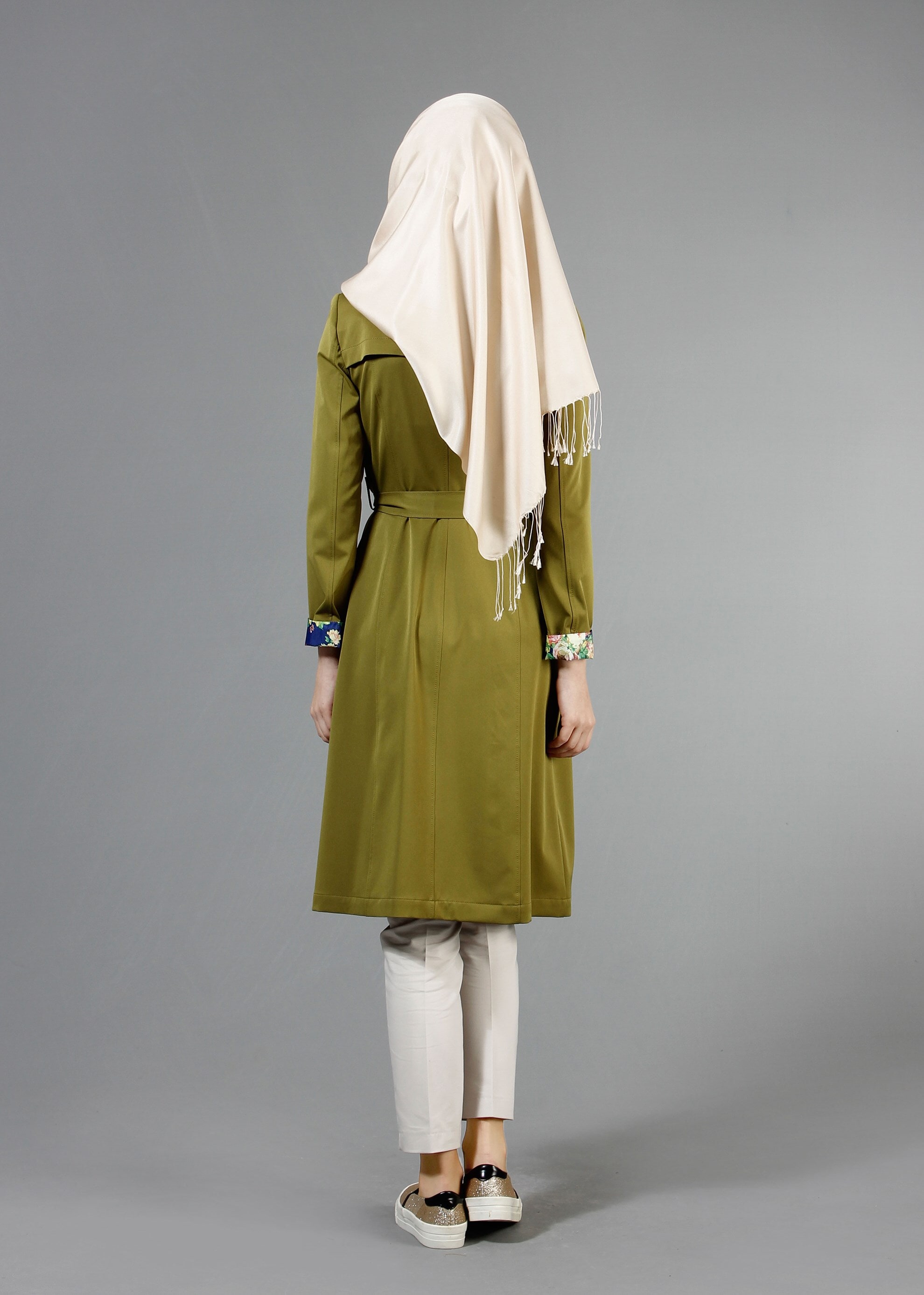 Tesettür giyim YEŞİL KRUVAZE YAKA DÜĞMELİ KUŞAKLI TRENÇKOT 1756 