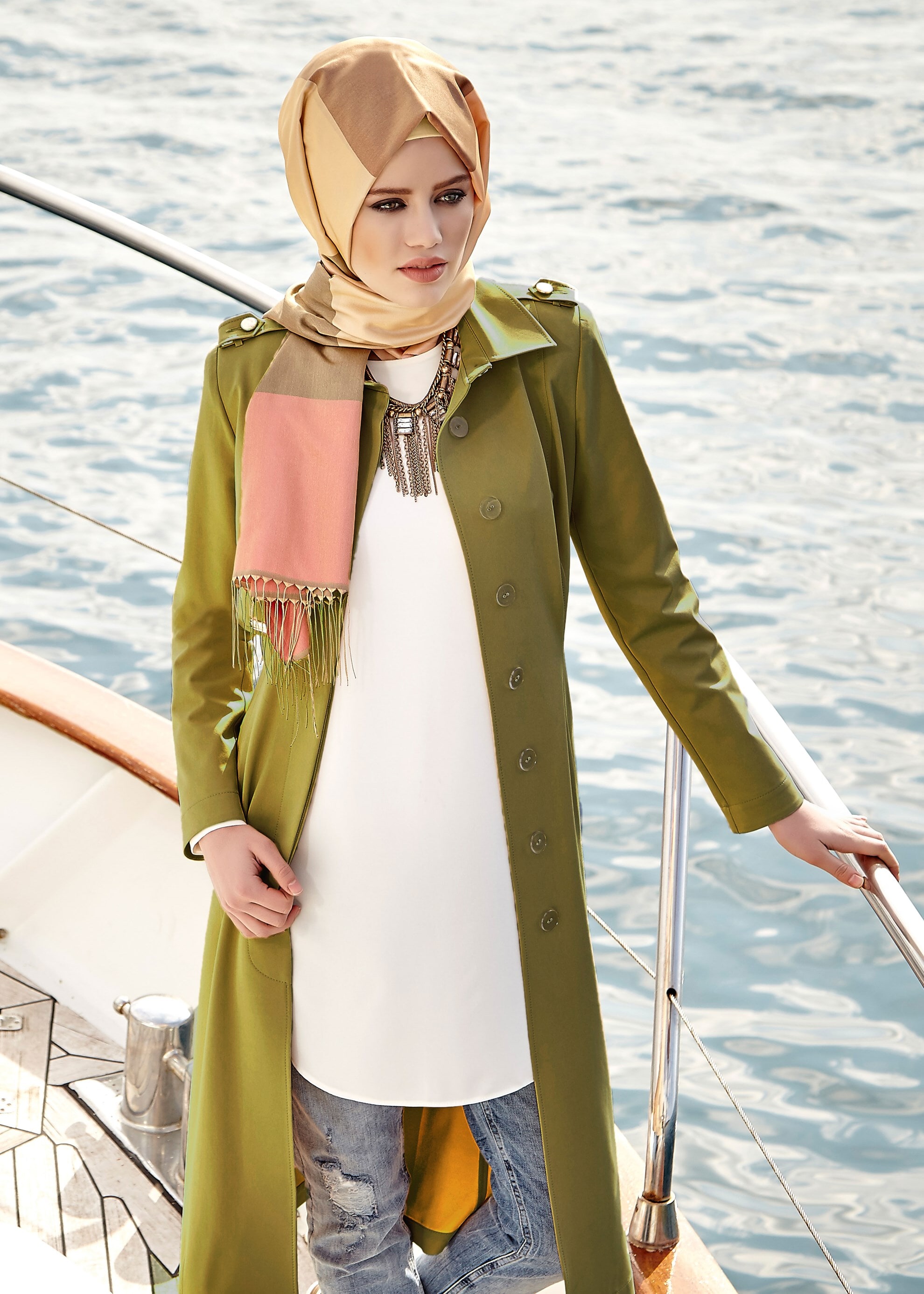 Tesettür giyim YEŞİL 1806 Yaren Tesettür Trench  38/46 TEK40