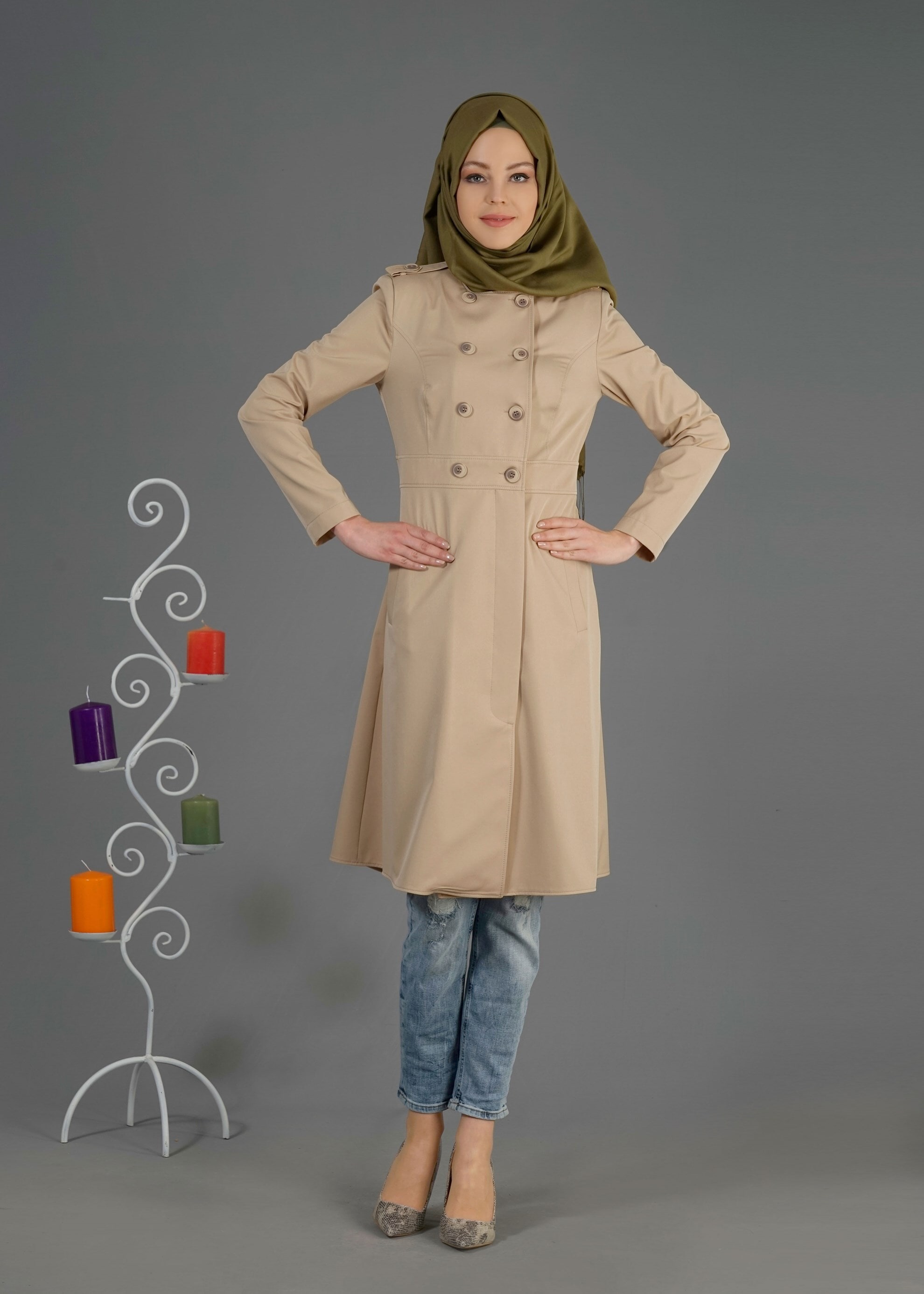 Tesettür giyim BEJ DÜĞMELİ CEPLİ TRENÇKOT 1810 