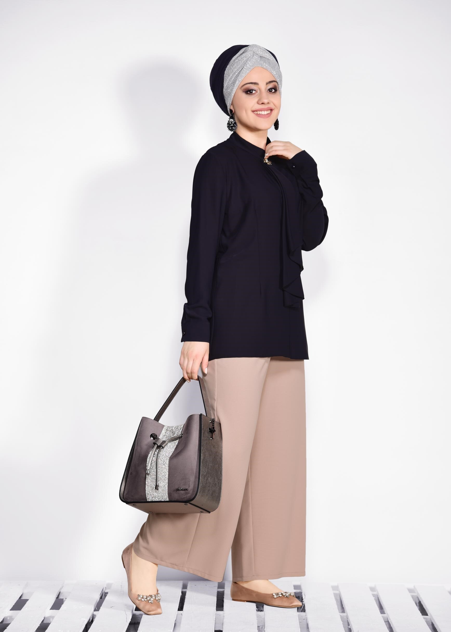 Vêtements hijab BLEU MARINE CHEMISIER À COL NOUÉ 2610