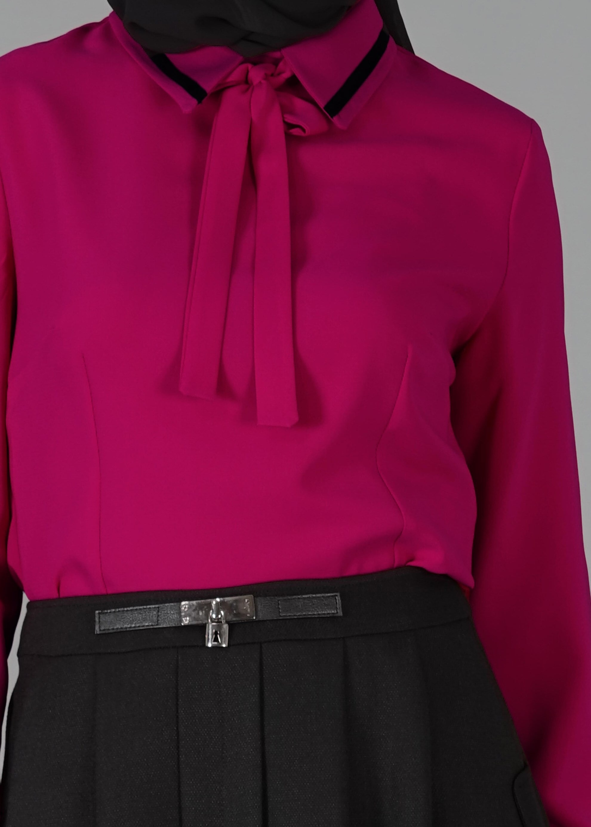 Tesettür giyim FUŞYA YAKASI BAĞLAMALI BLUZ 4720 