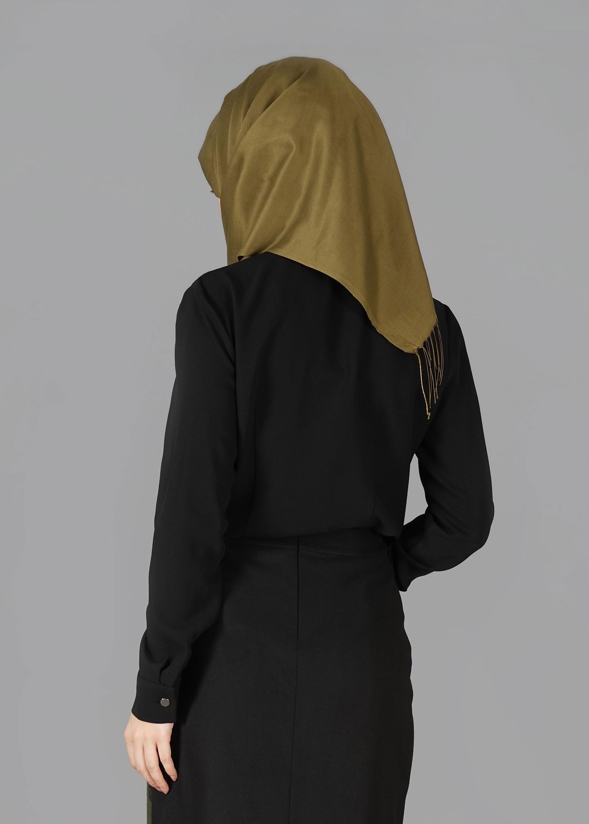 Tesettür giyim SİYAH GÜPÜR DETAYLI BLUZ 4746 