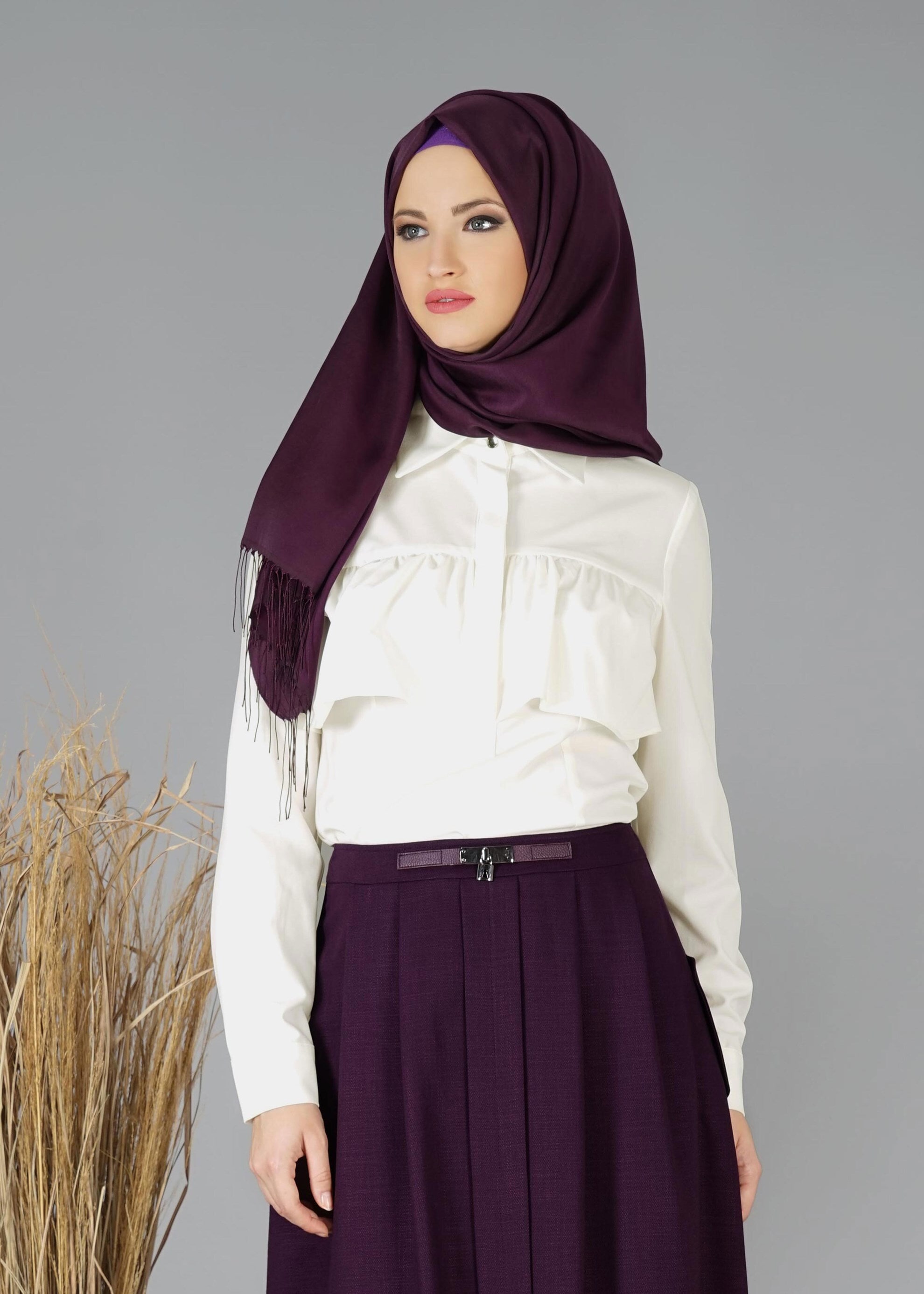 Tesettür giyim BEYAZ VOLAN DETAYLI BLUZ 4783 