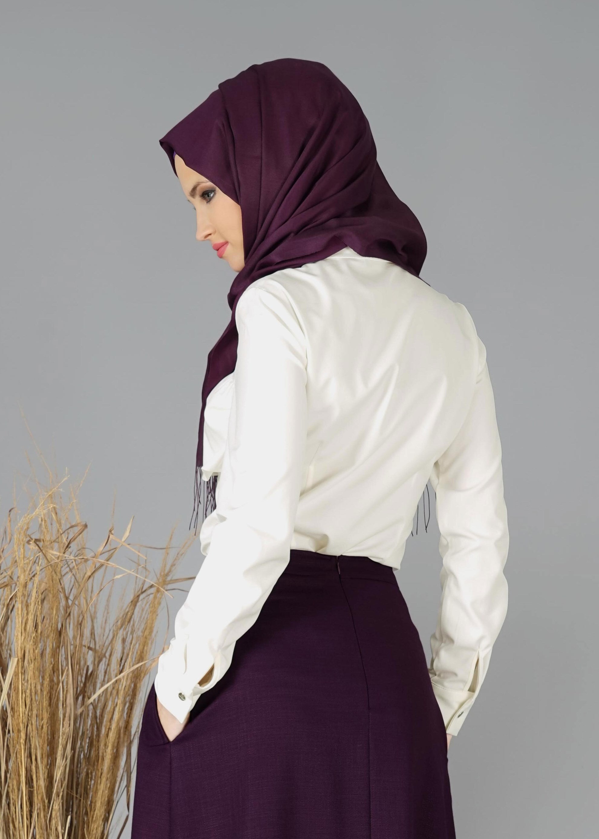 Tesettür giyim BEYAZ VOLAN DETAYLI BLUZ 4783 